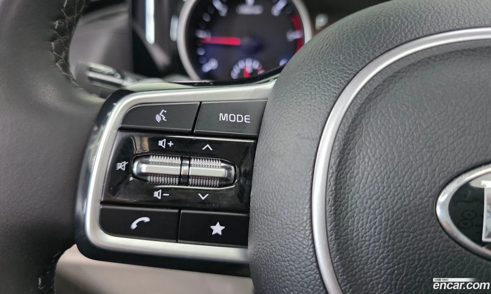Kia Carnival 2021 — 5