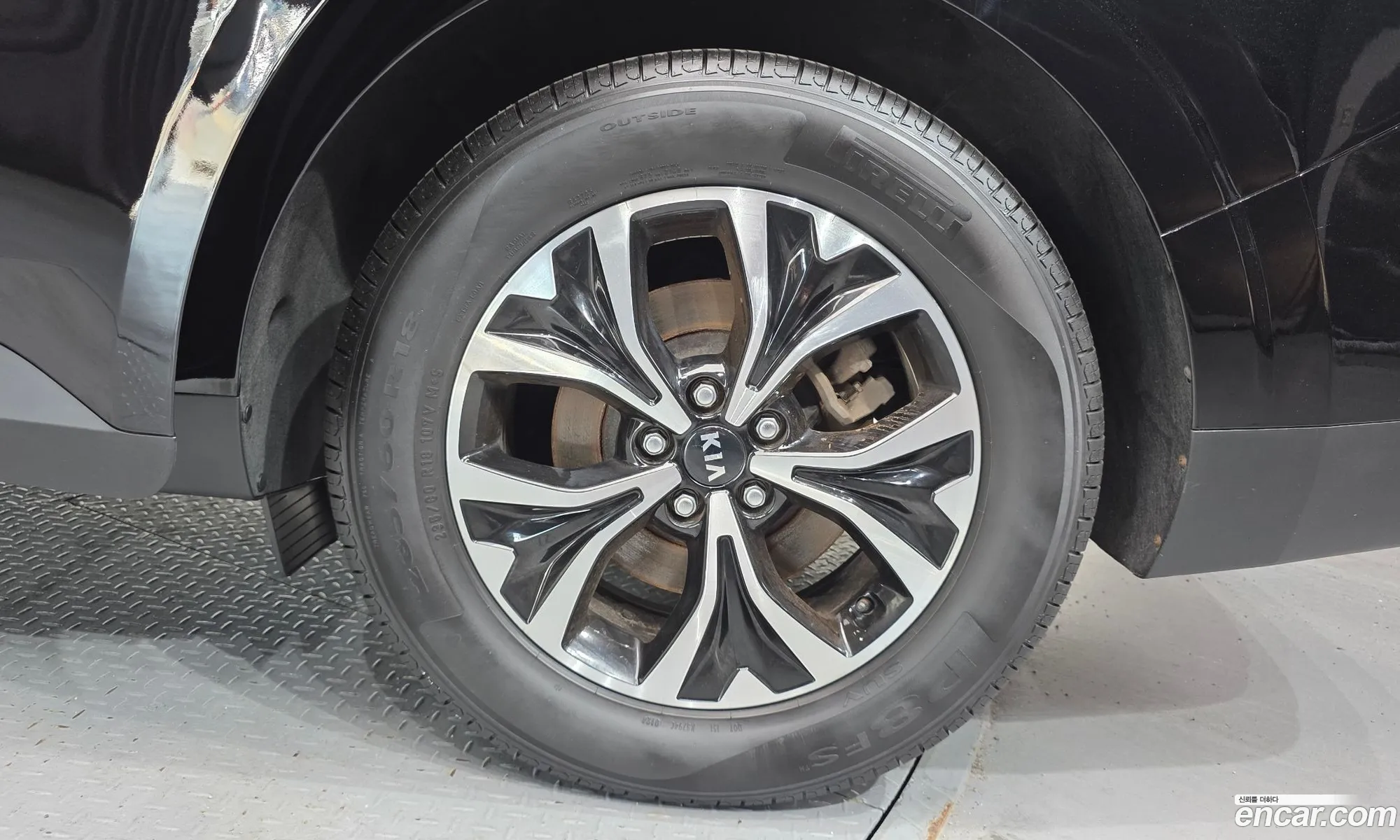 Kia Carnival 2021 — 7