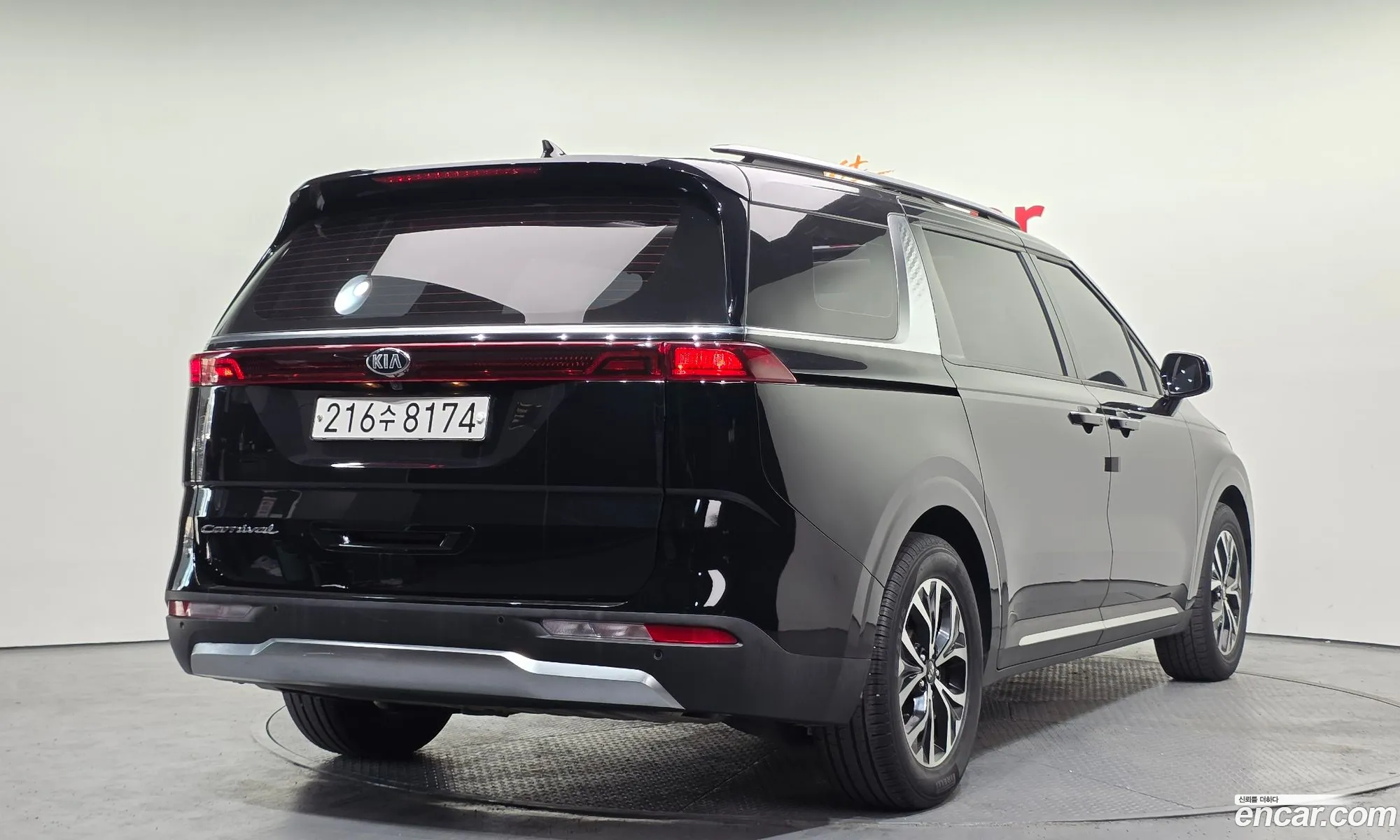 Kia Carnival 2021 — 25