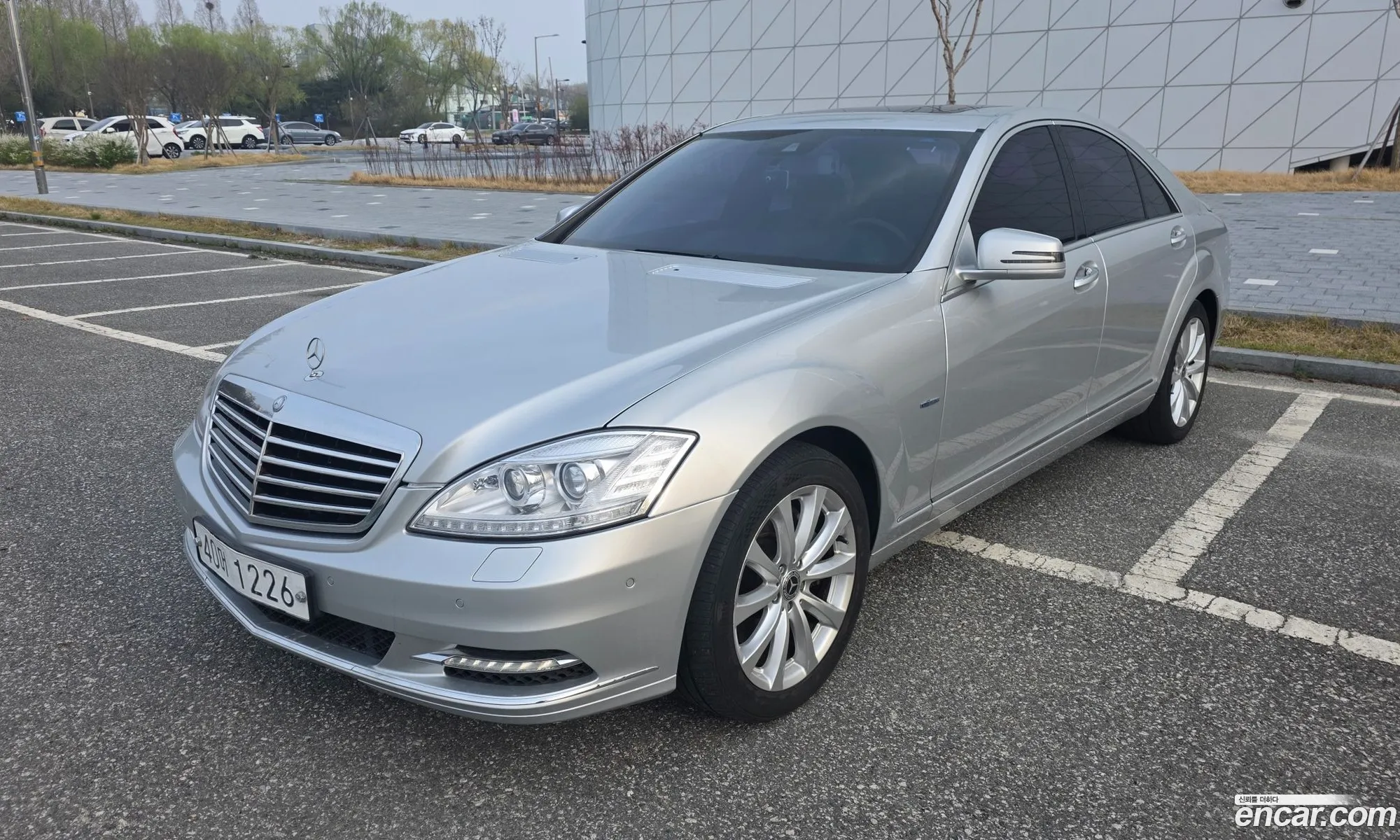 Mercedes-Benz S-Class W221 2012 — 17