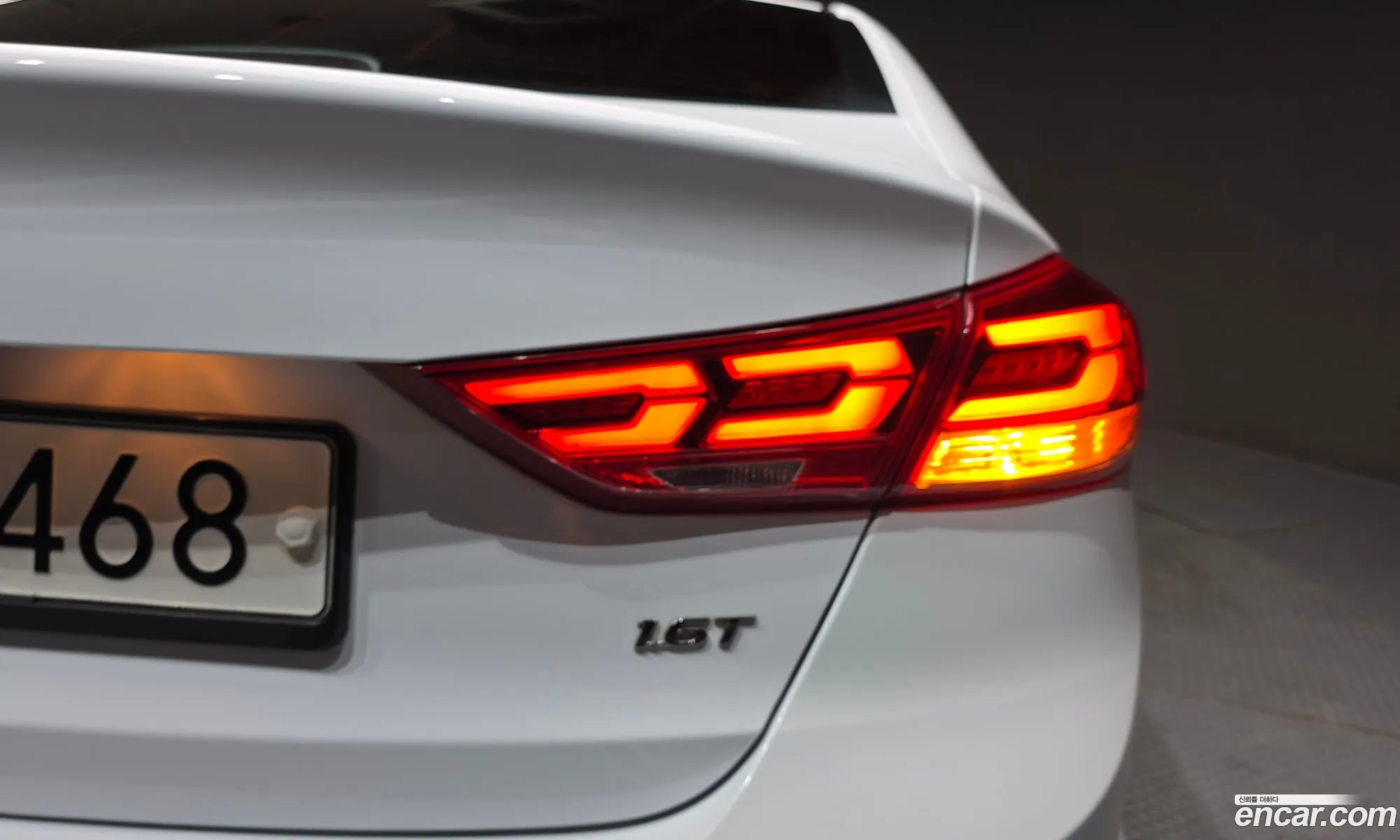 Hyundai Elantra AD 2017 — 19