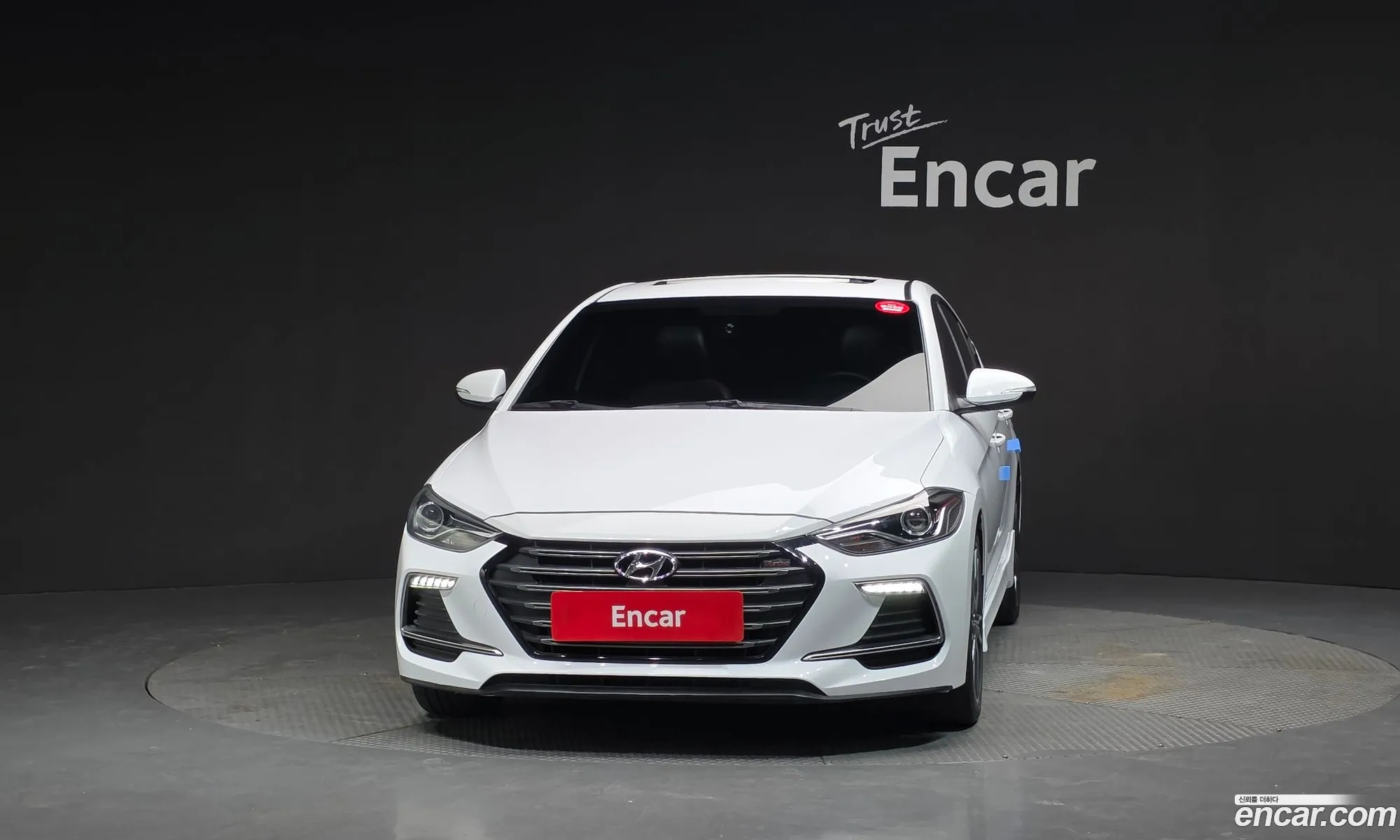 Hyundai Elantra AD 2017 — 6