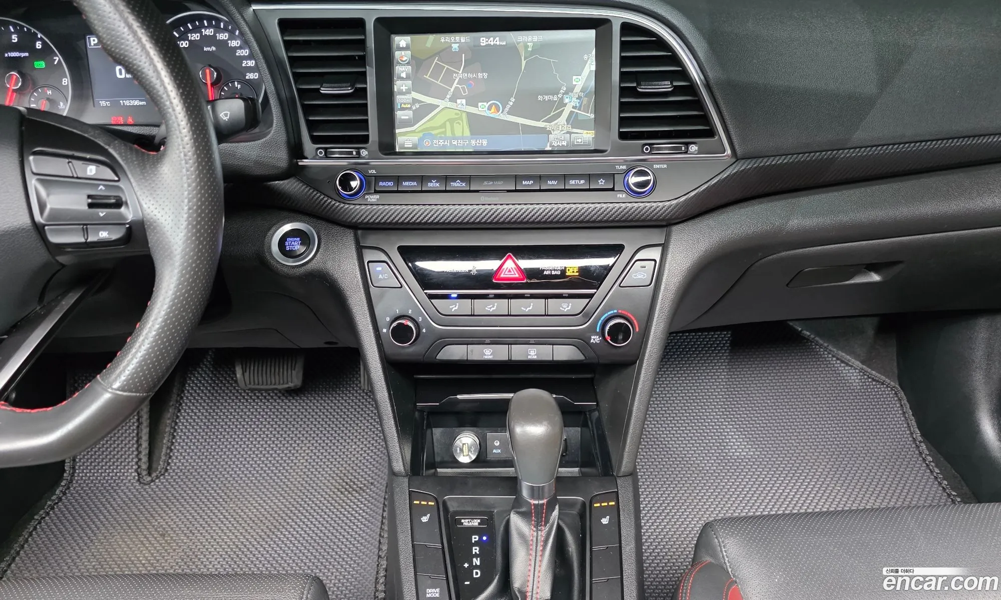 Hyundai Elantra AD 2017 — 28