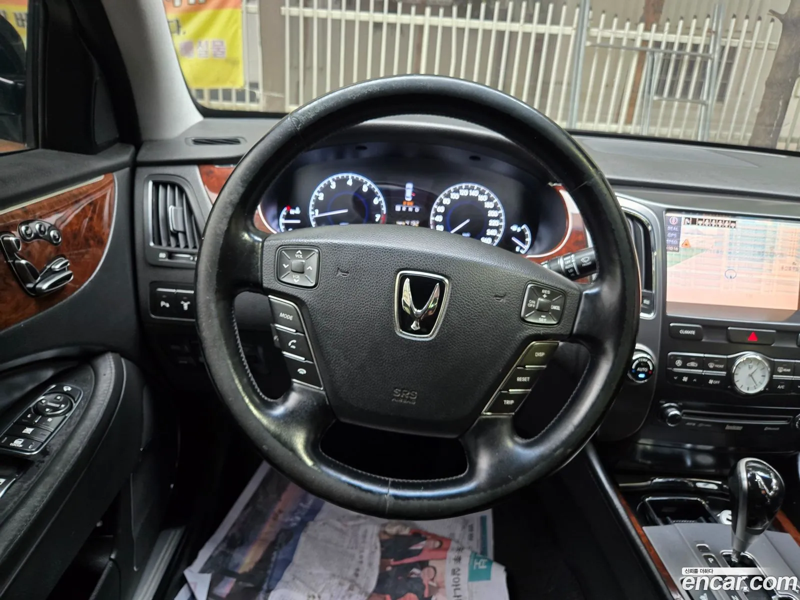 Hyundai Equus 2010 — 2