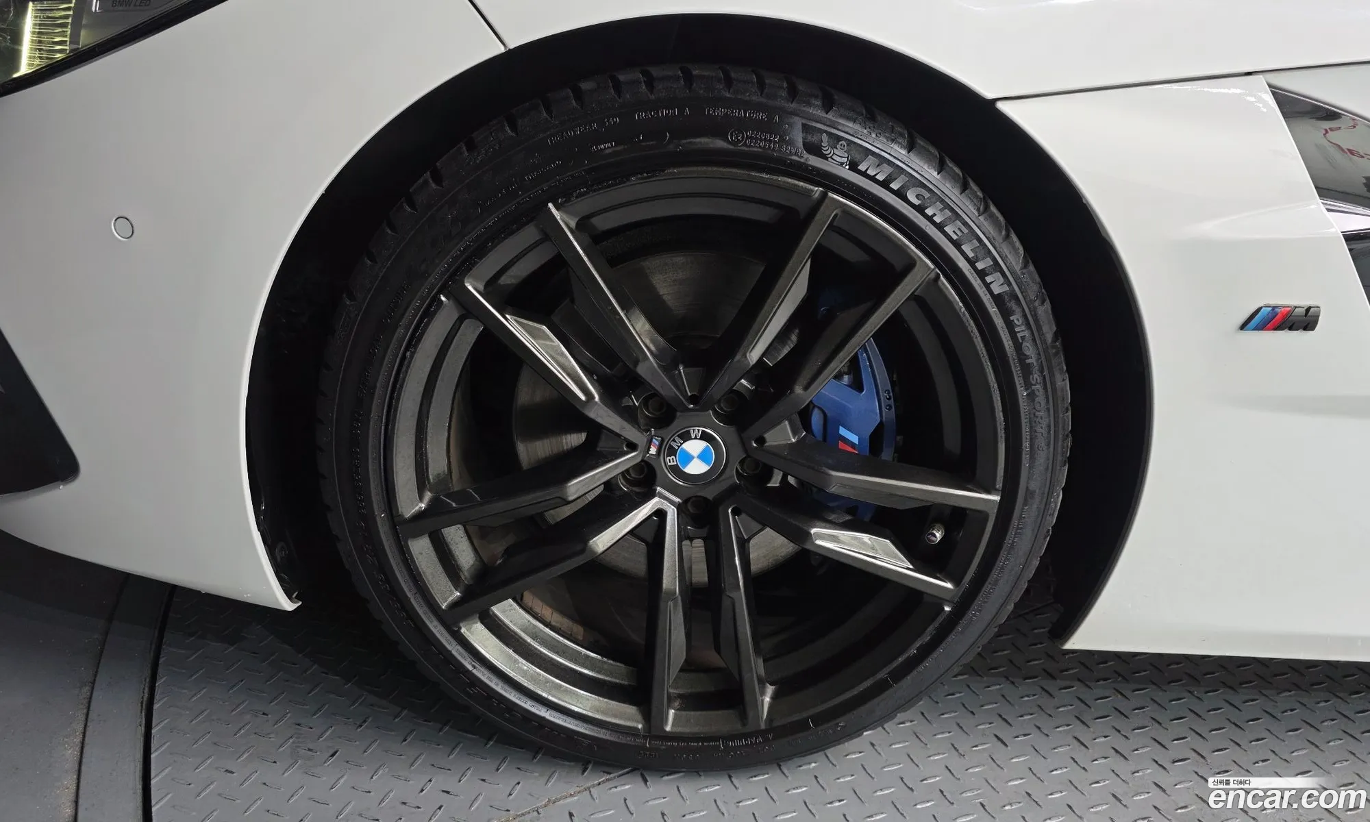 BMW Z4 2020 WBAHF710XLWW60148 — 4