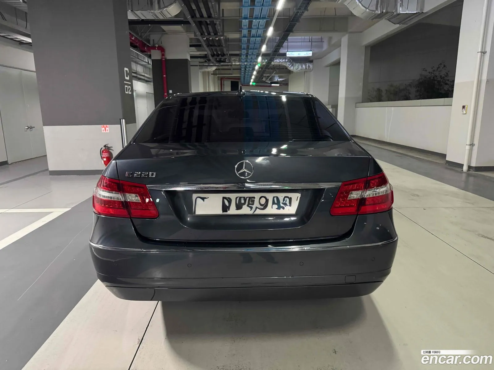 Mercedes-Benz E-Class W212 2011 — 19