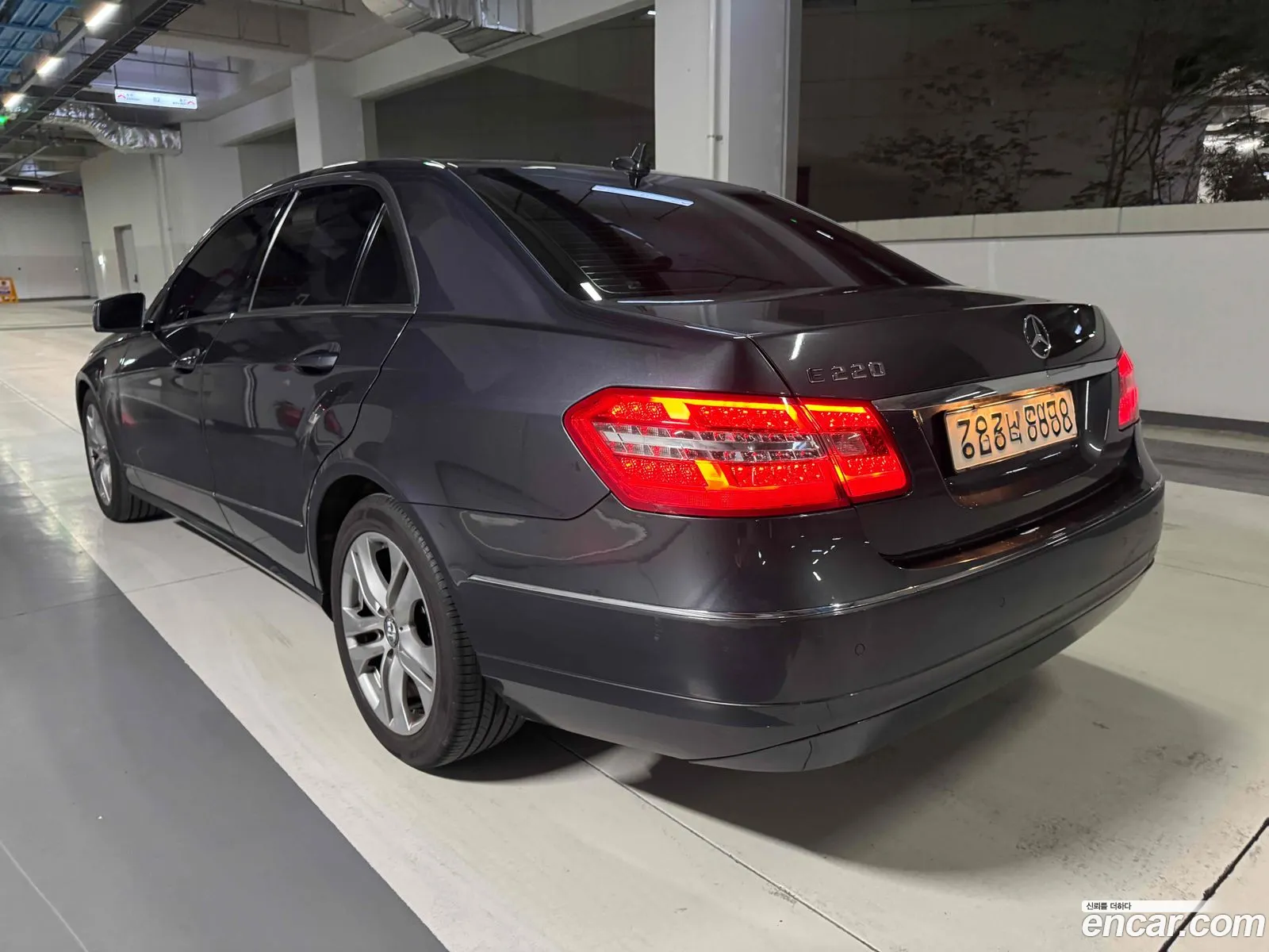 Mercedes-Benz E-Class W212 2011 — 4