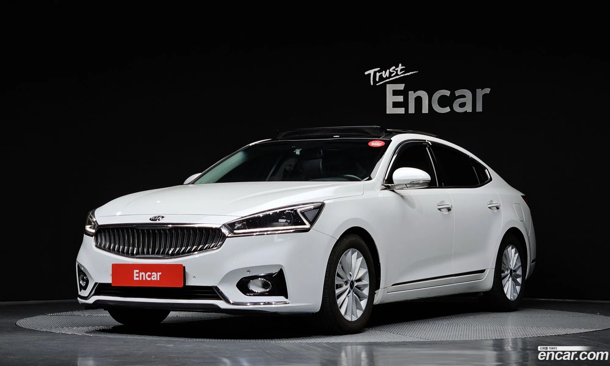 Kia K7 2019 — 17