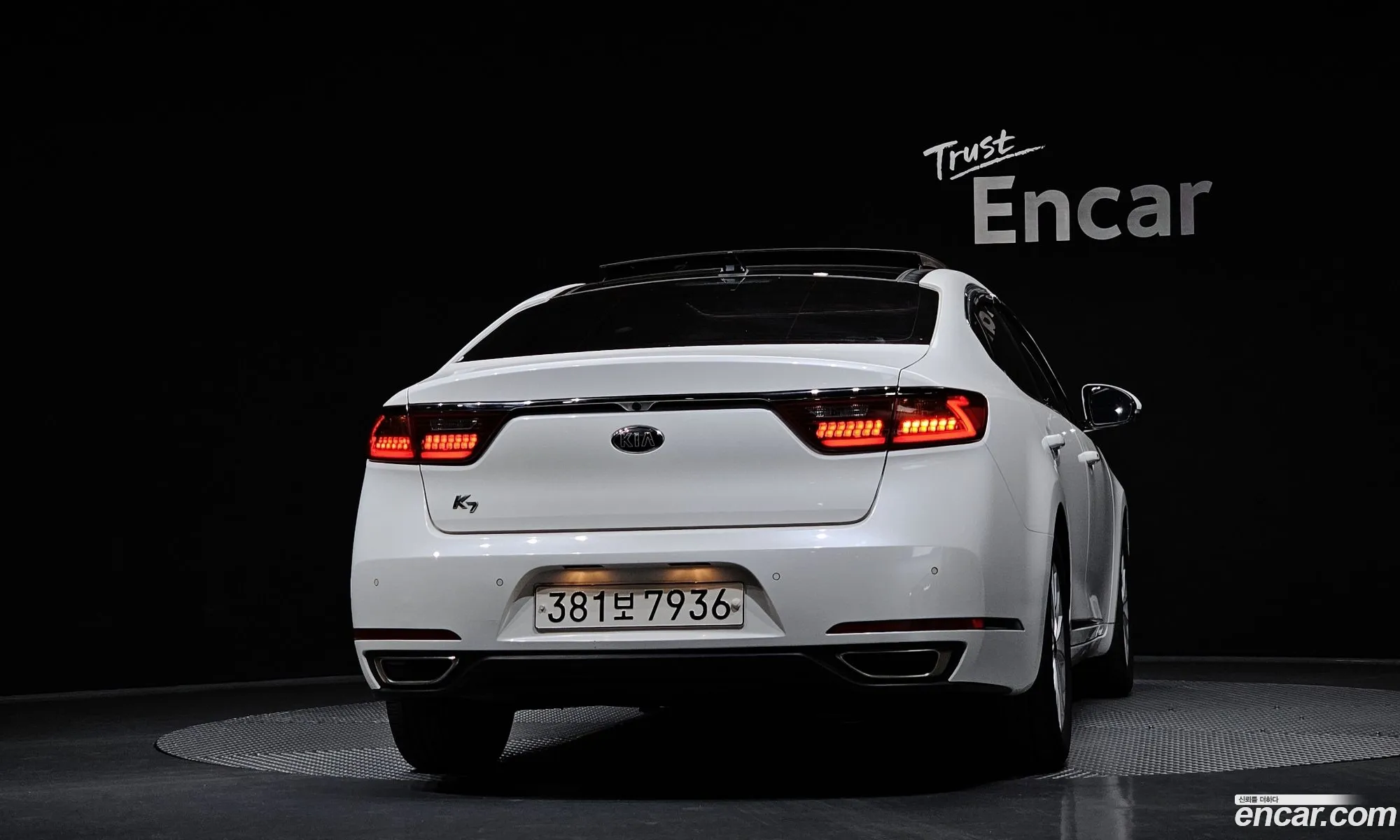 Kia K7 2019 — 7