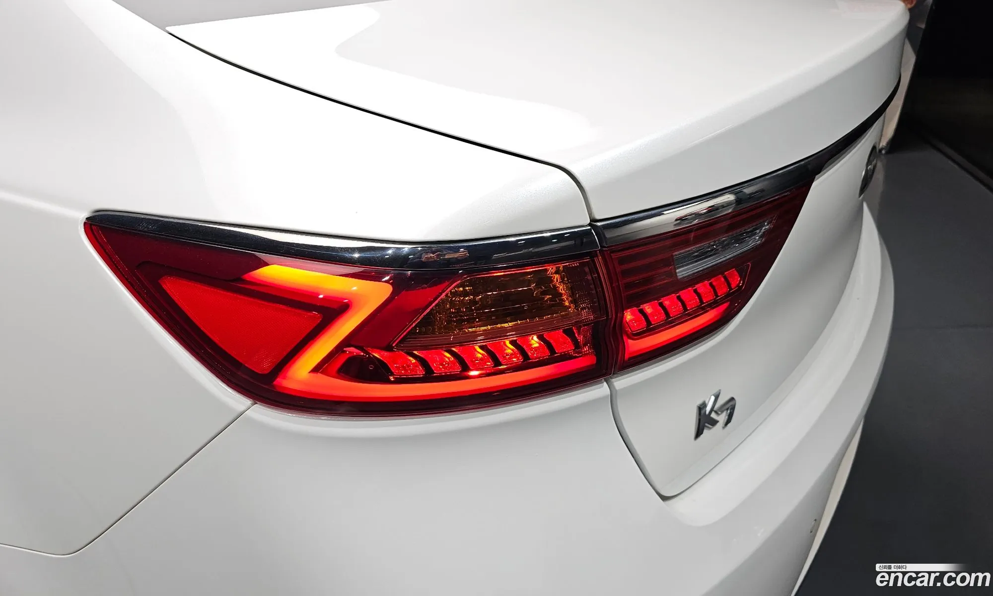 Kia K7 2019 — 31