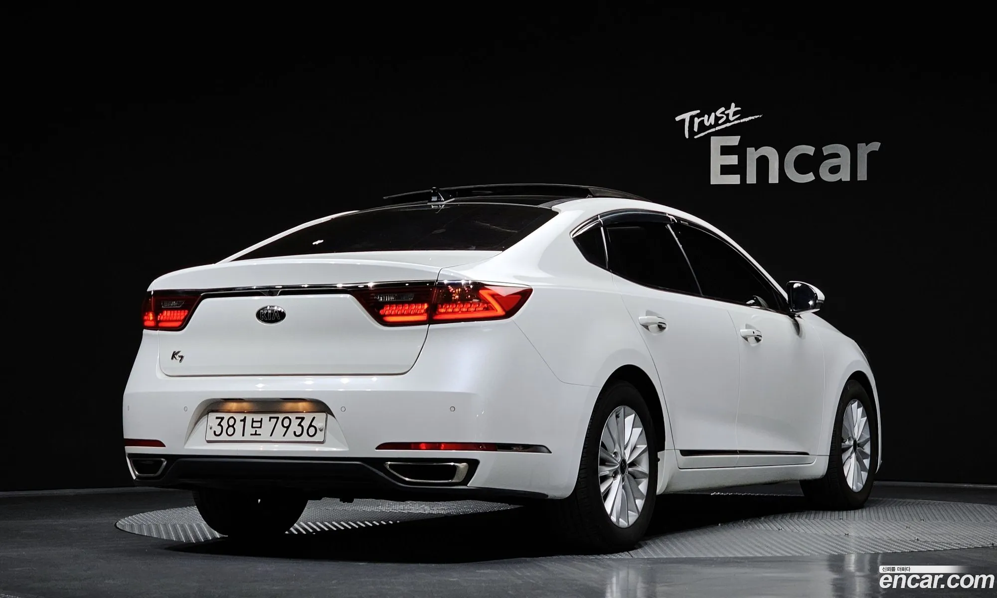 Kia K7 2019 — 13