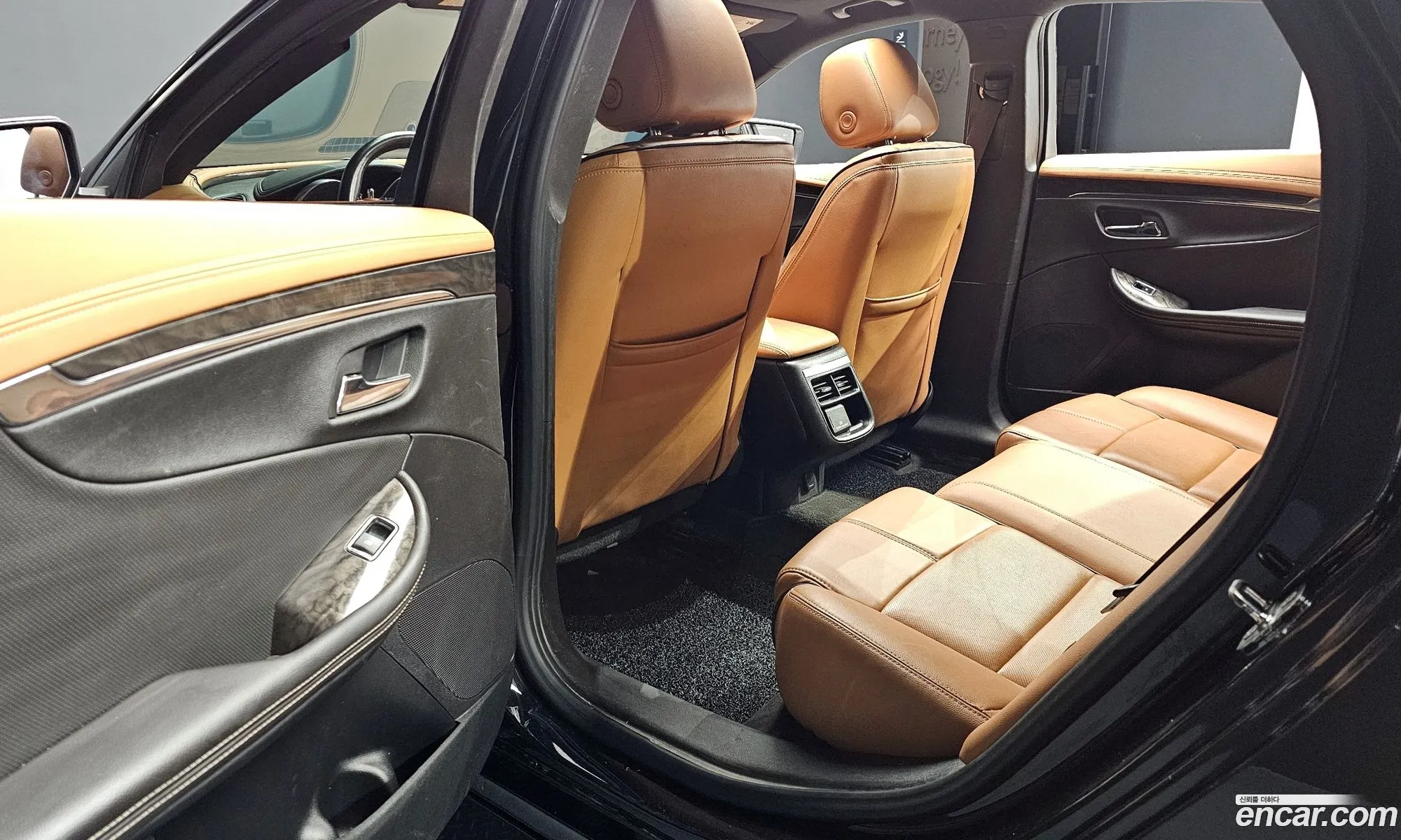Chevrolet (GM Daewoo) Impala 2016 — 30