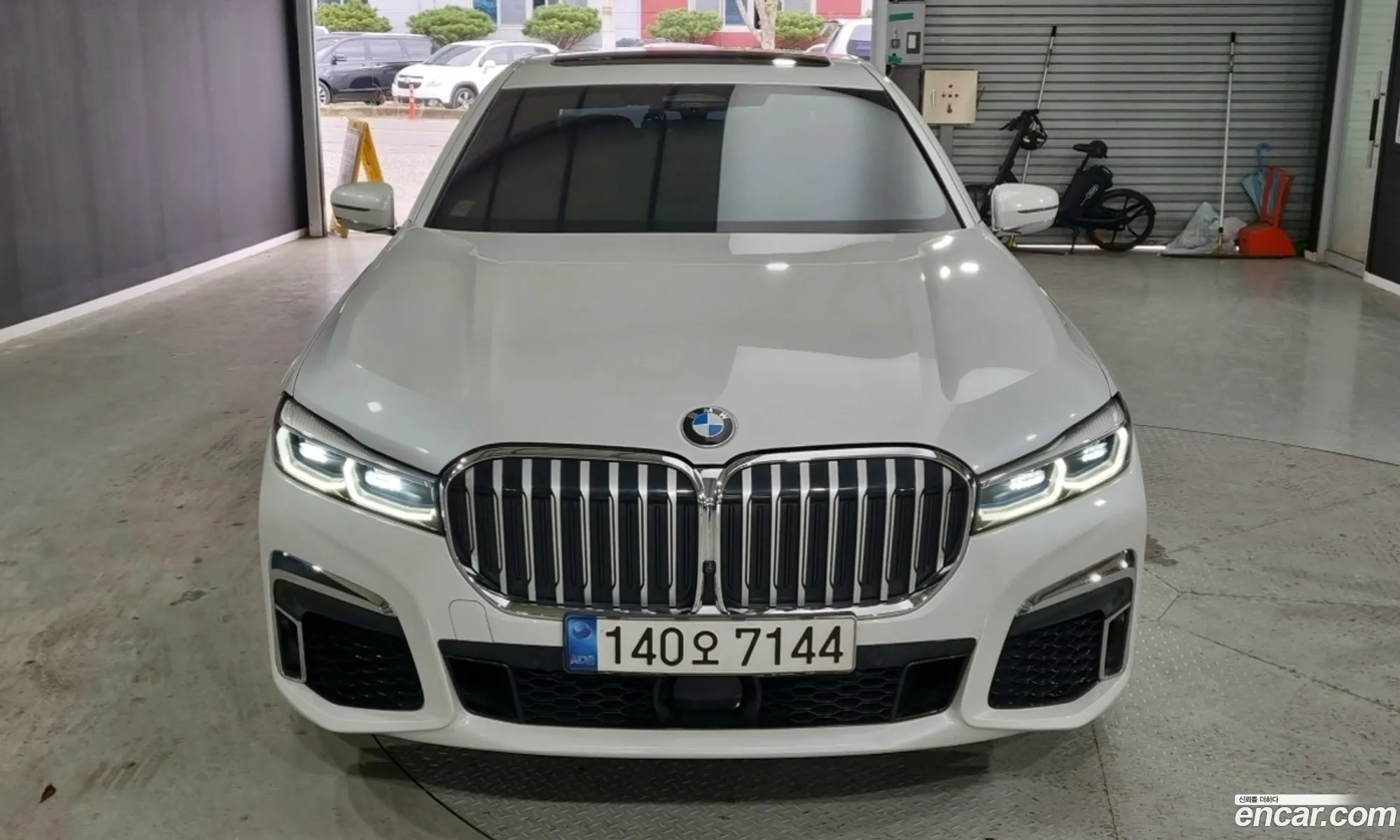 BMW 7 Series 2021 — 6