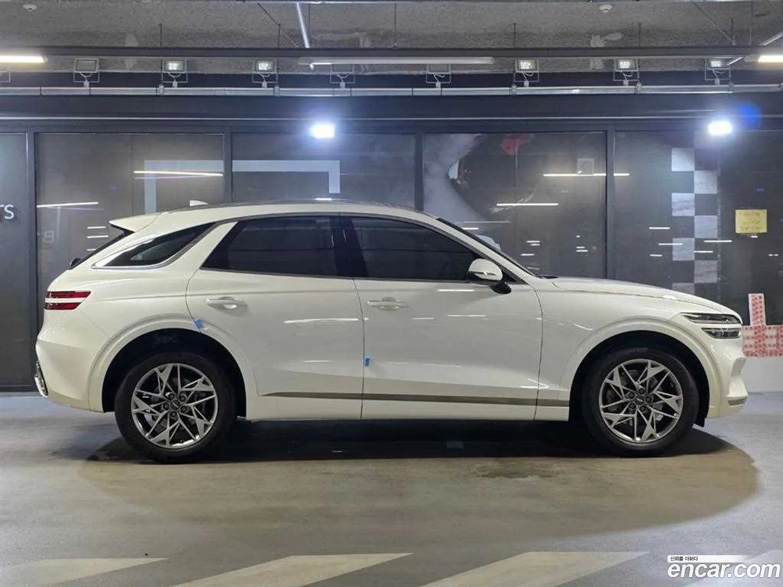 Genesis GV70 2021 — 4