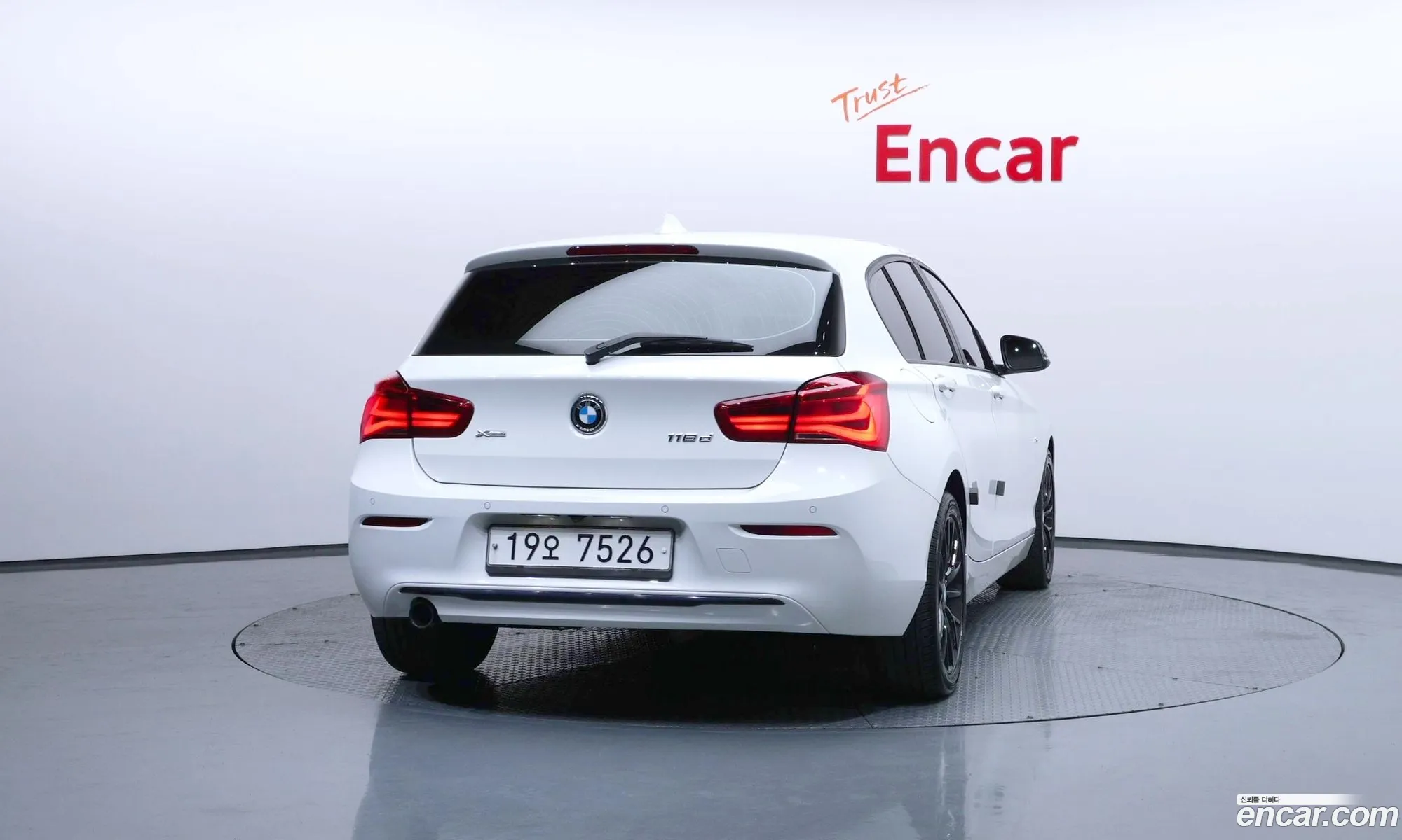 BMW 1 Series 2016 WBA1S5107G5D23873 — 18