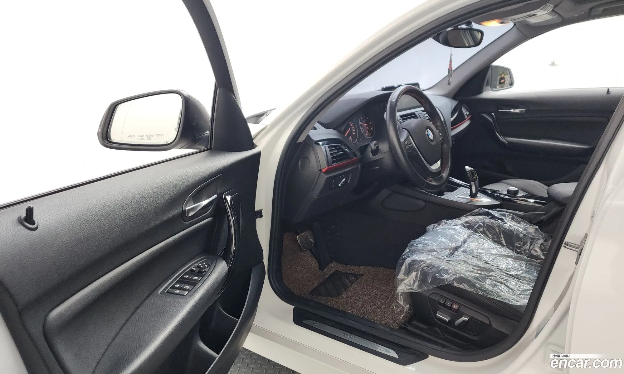BMW 1 Series 2016 WBA1S5107G5D23873 — 17
