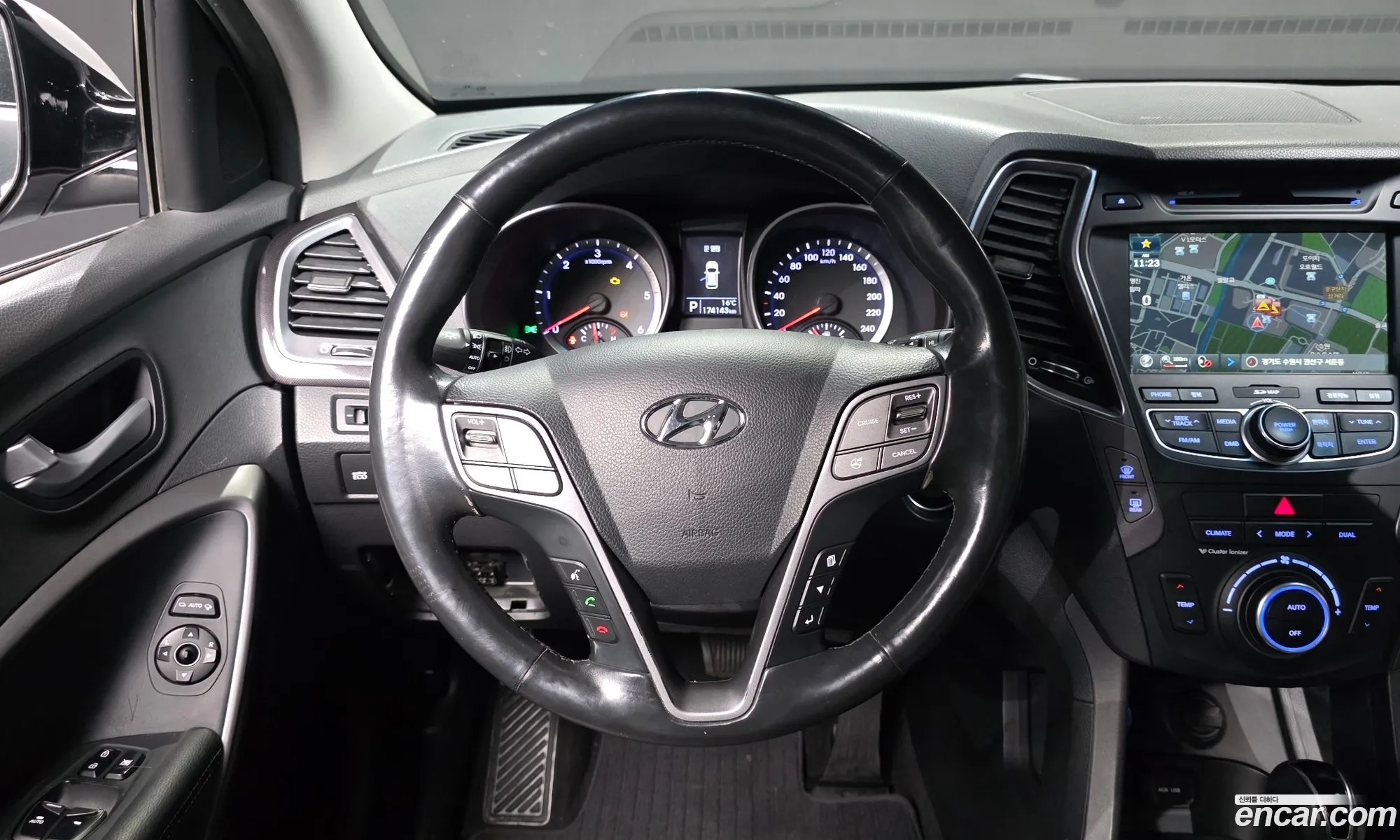 Hyundai Santa Fe DM 2012 — 2
