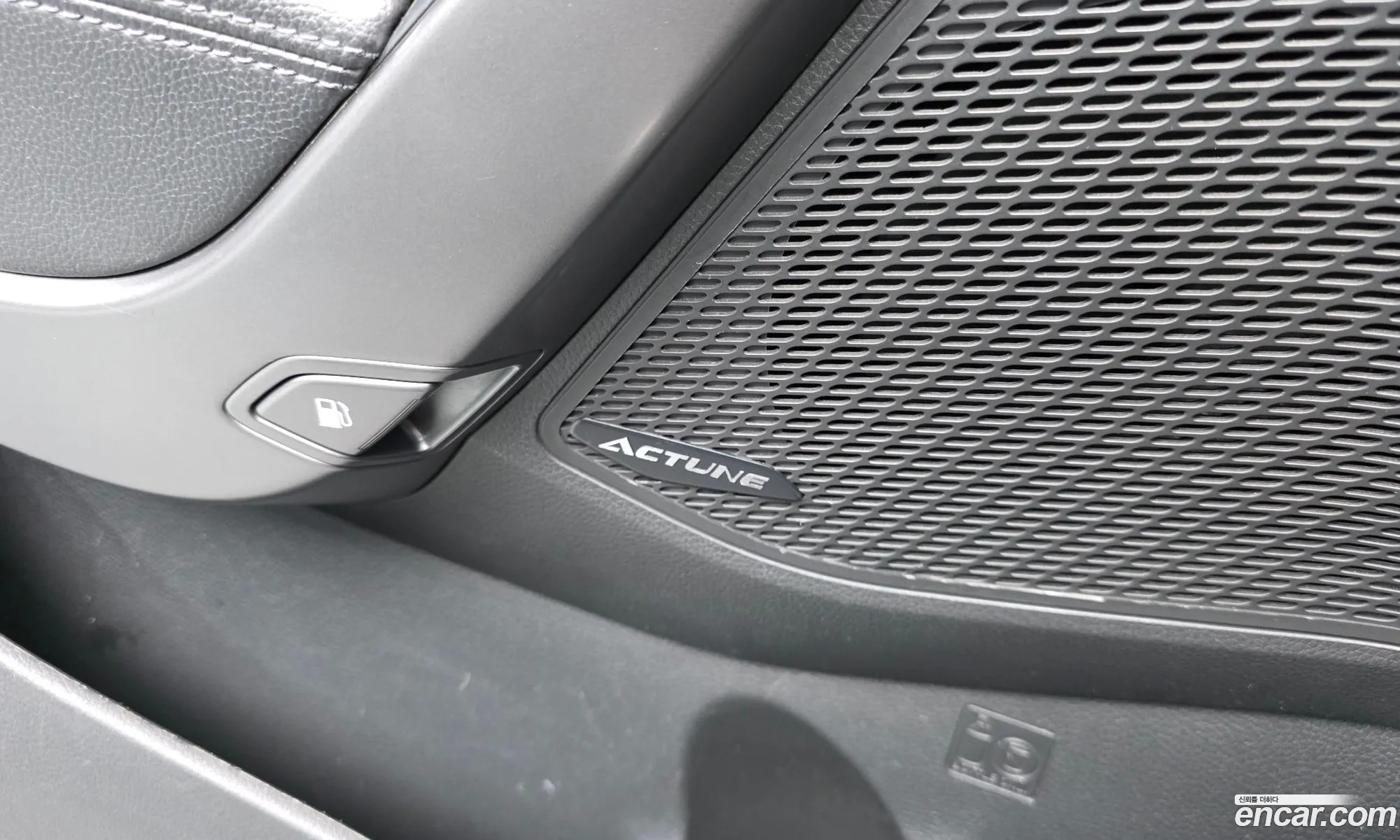 Hyundai Santa Fe DM 2012 — 18