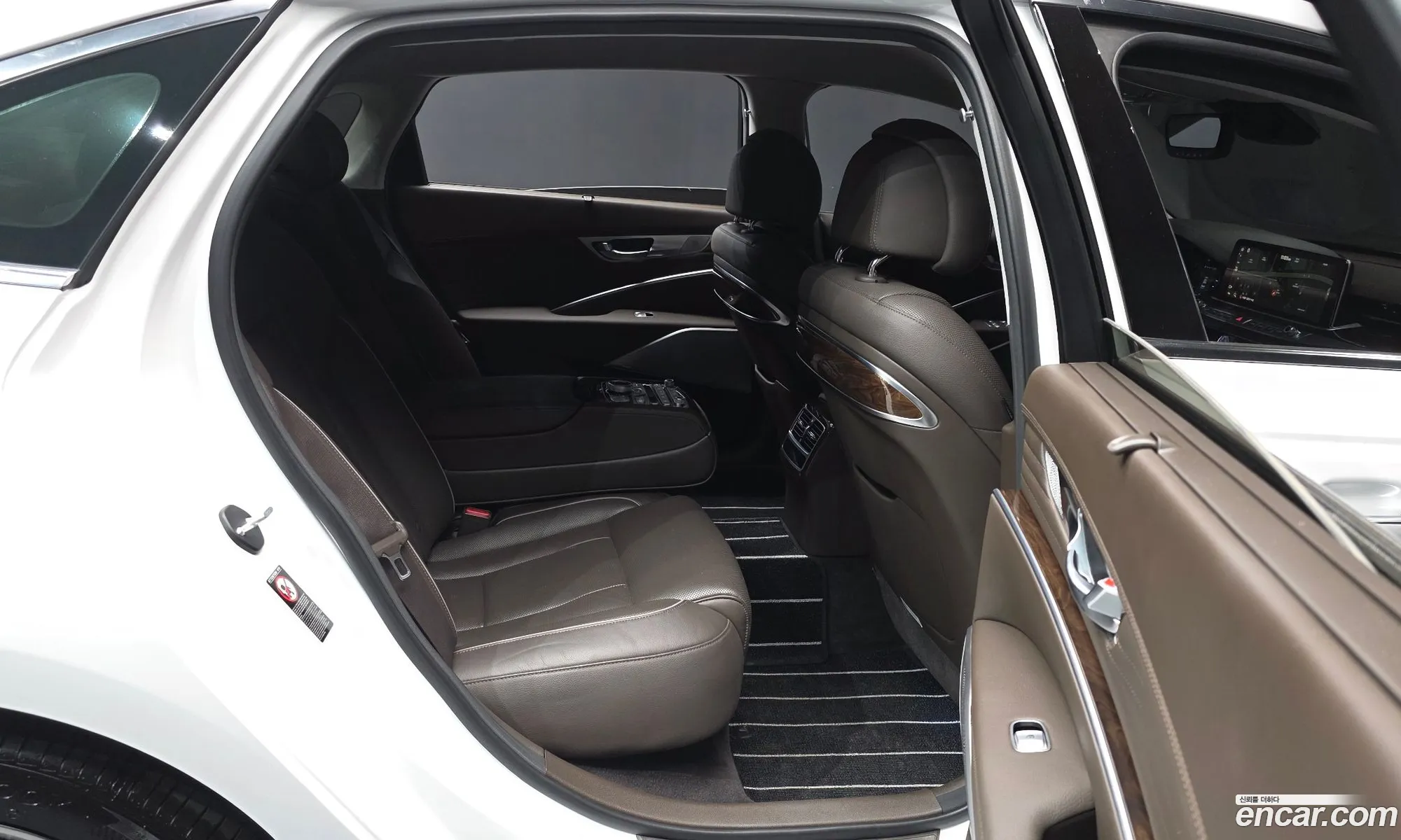 Kia The K9 2019 — 8
