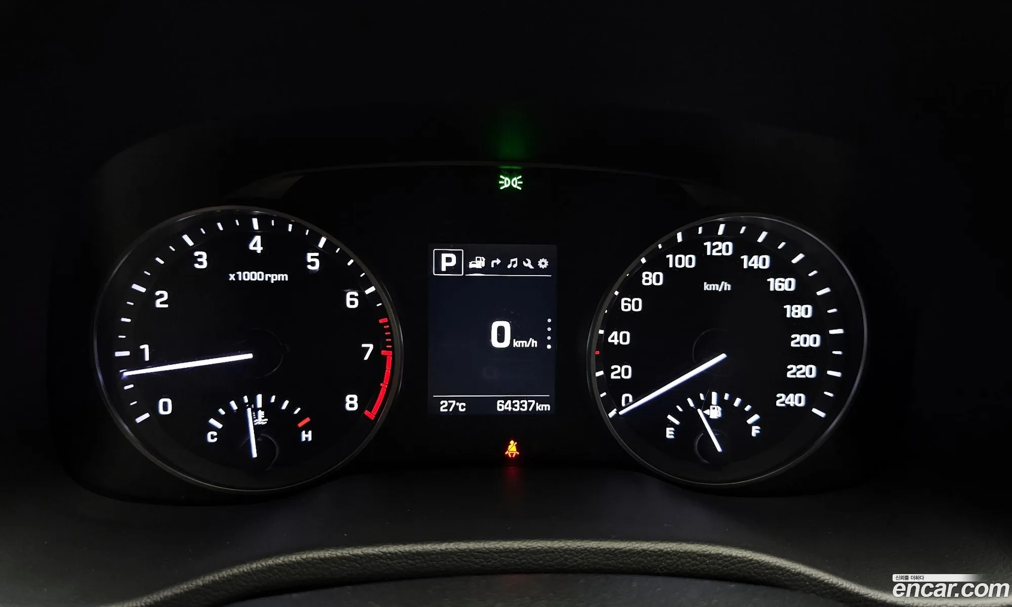 Hyundai Elantra AD 2017 — 21