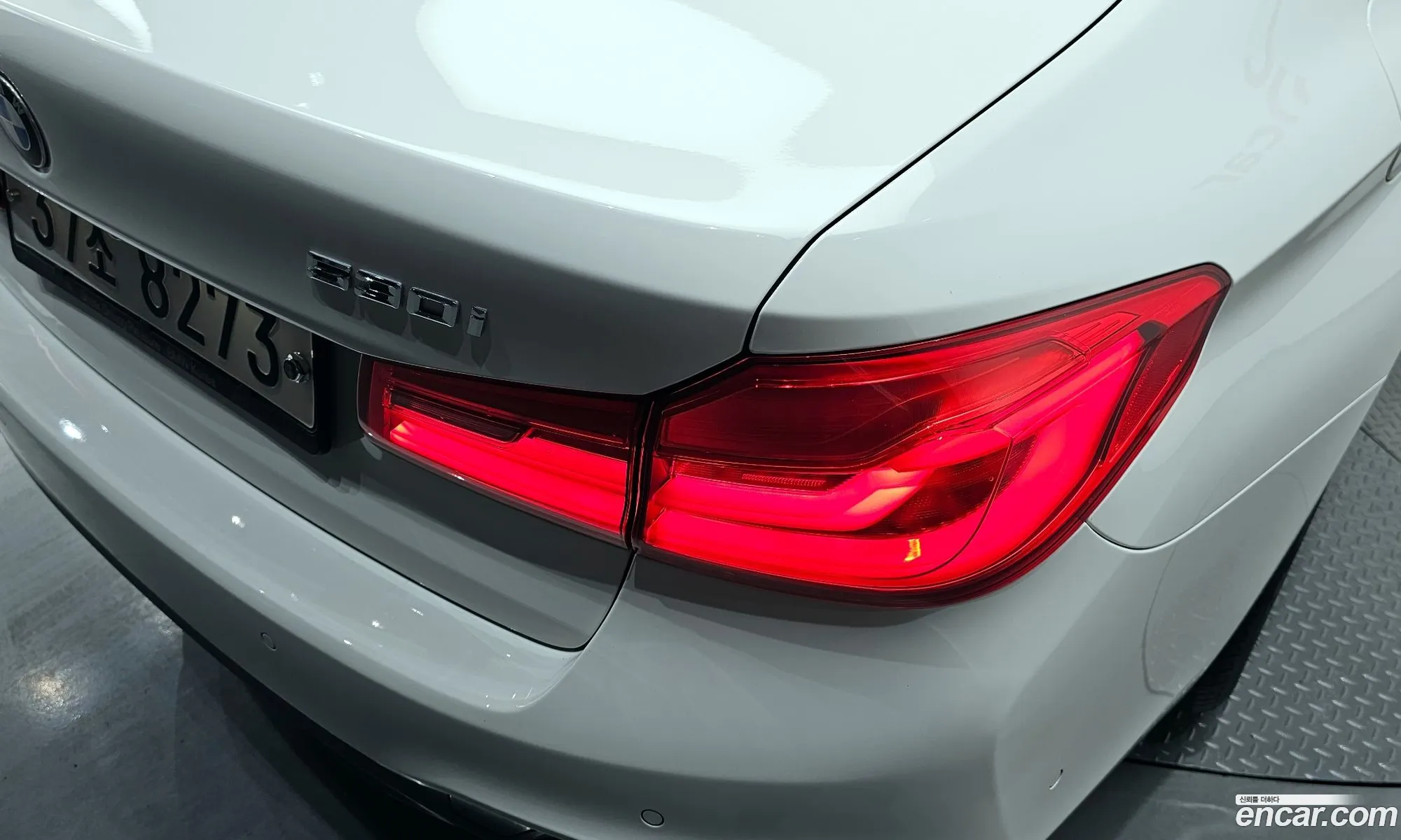 BMW 5 Series 2019 WBAJD9104KB277721 — 30