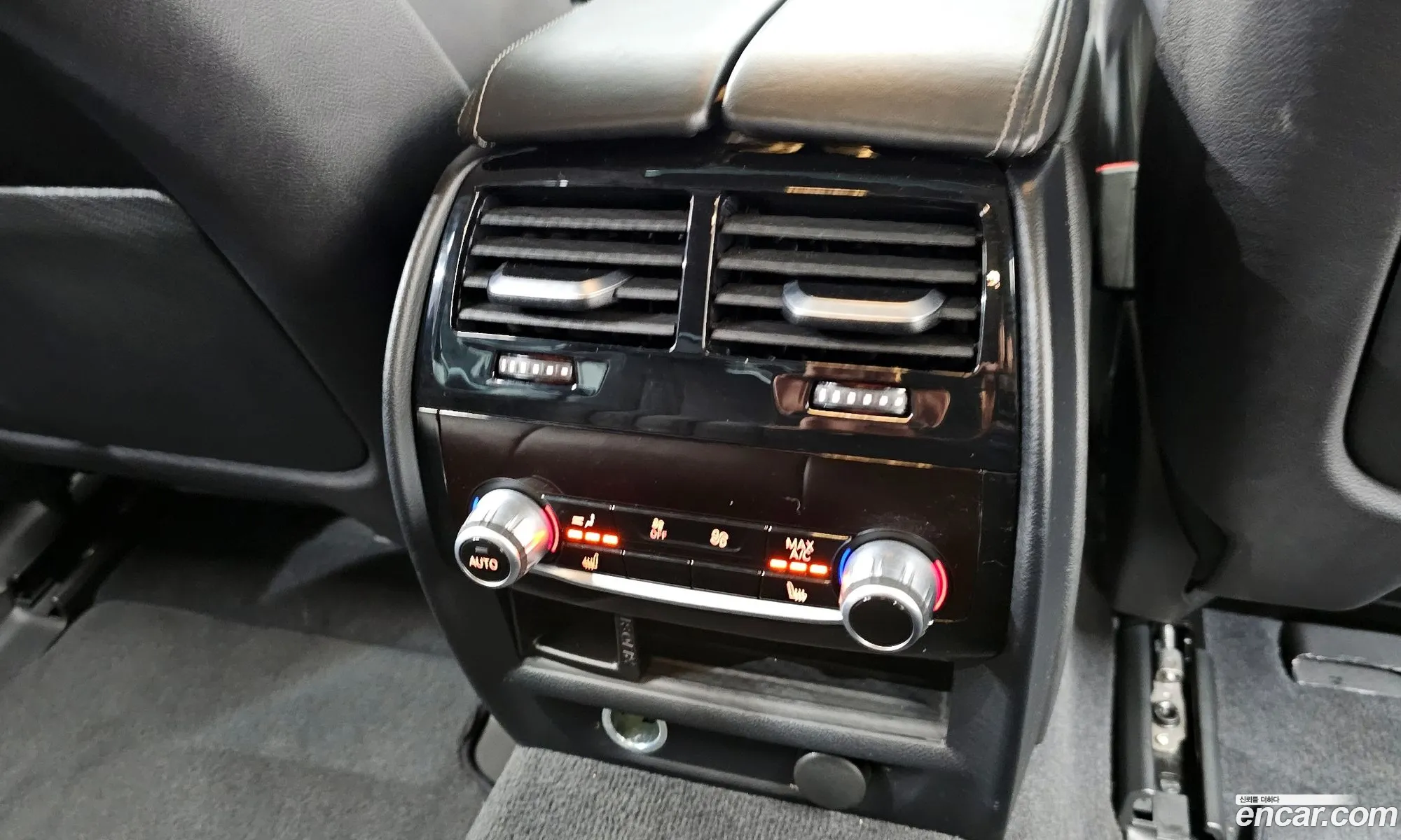 BMW 5 Series 2019 WBAJD9104KB277721 — 18