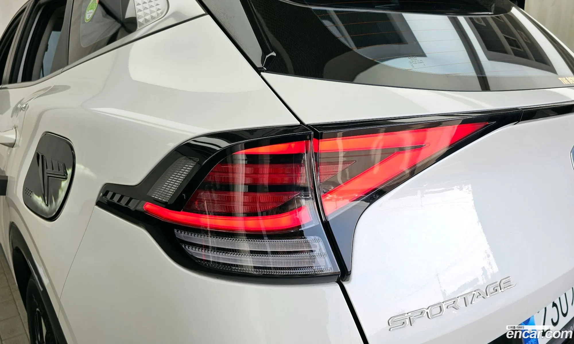 Kia Sportage Hybrid 2023 — 32