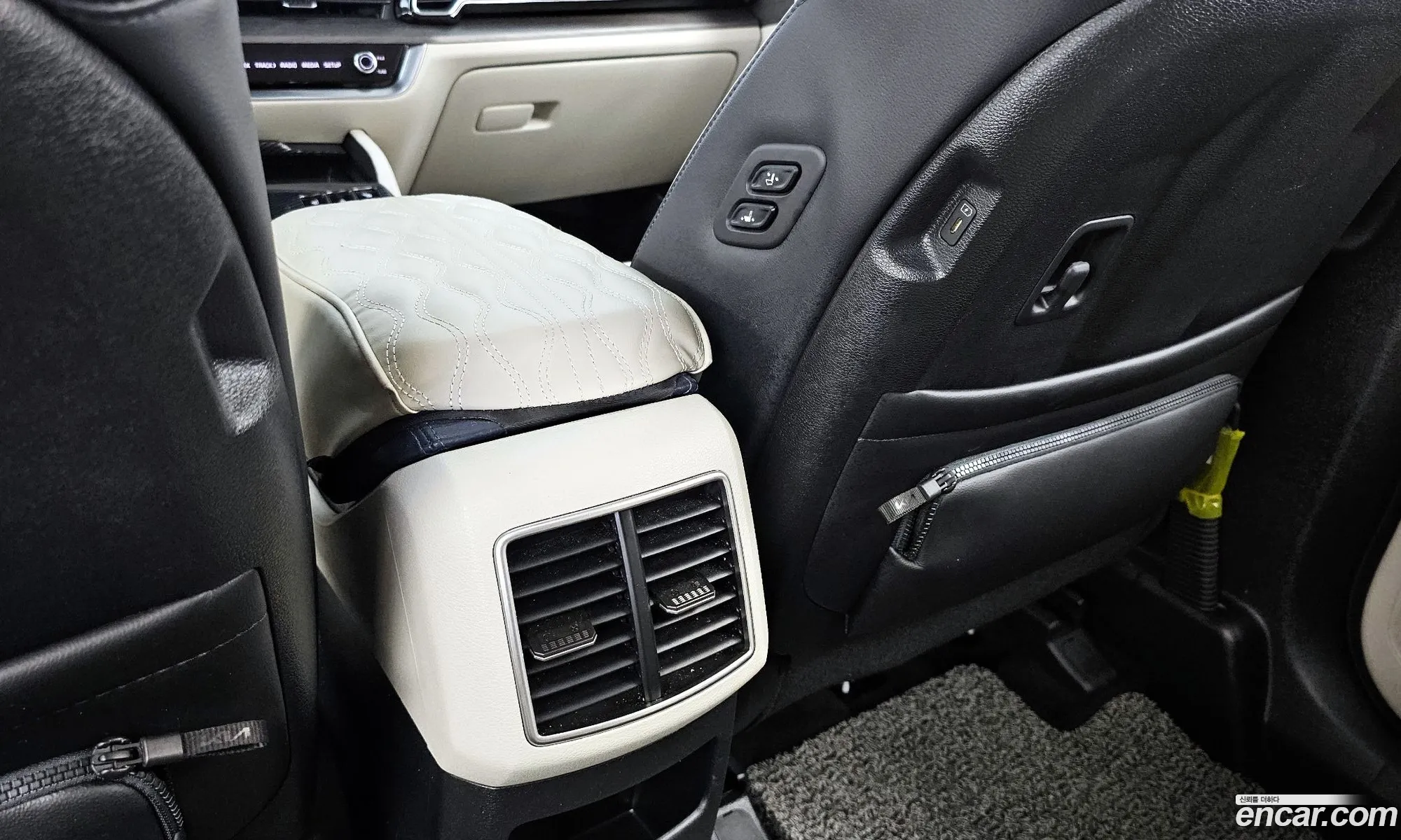 Kia Sportage Hybrid 2023 — 24