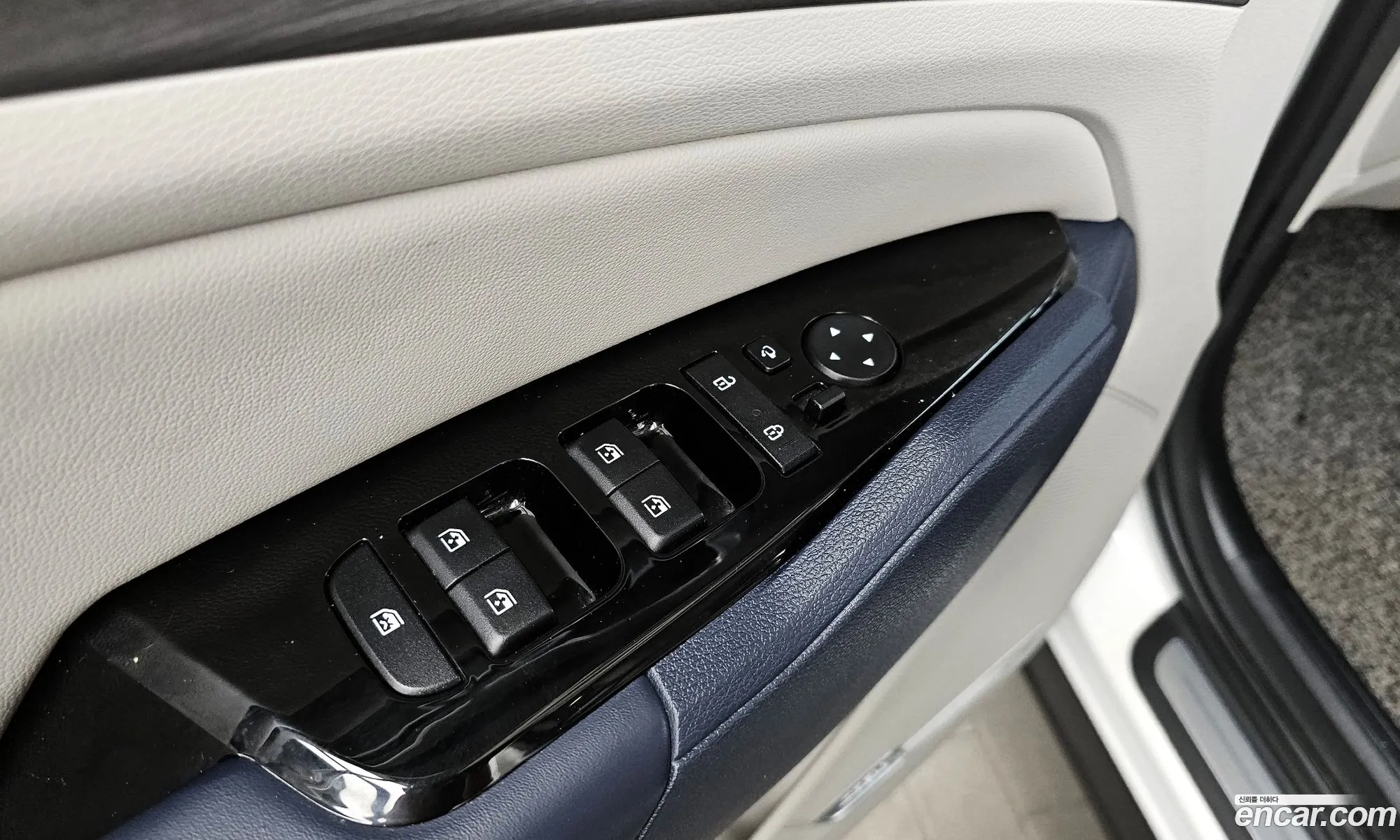 Kia Sportage Hybrid 2023 — 19