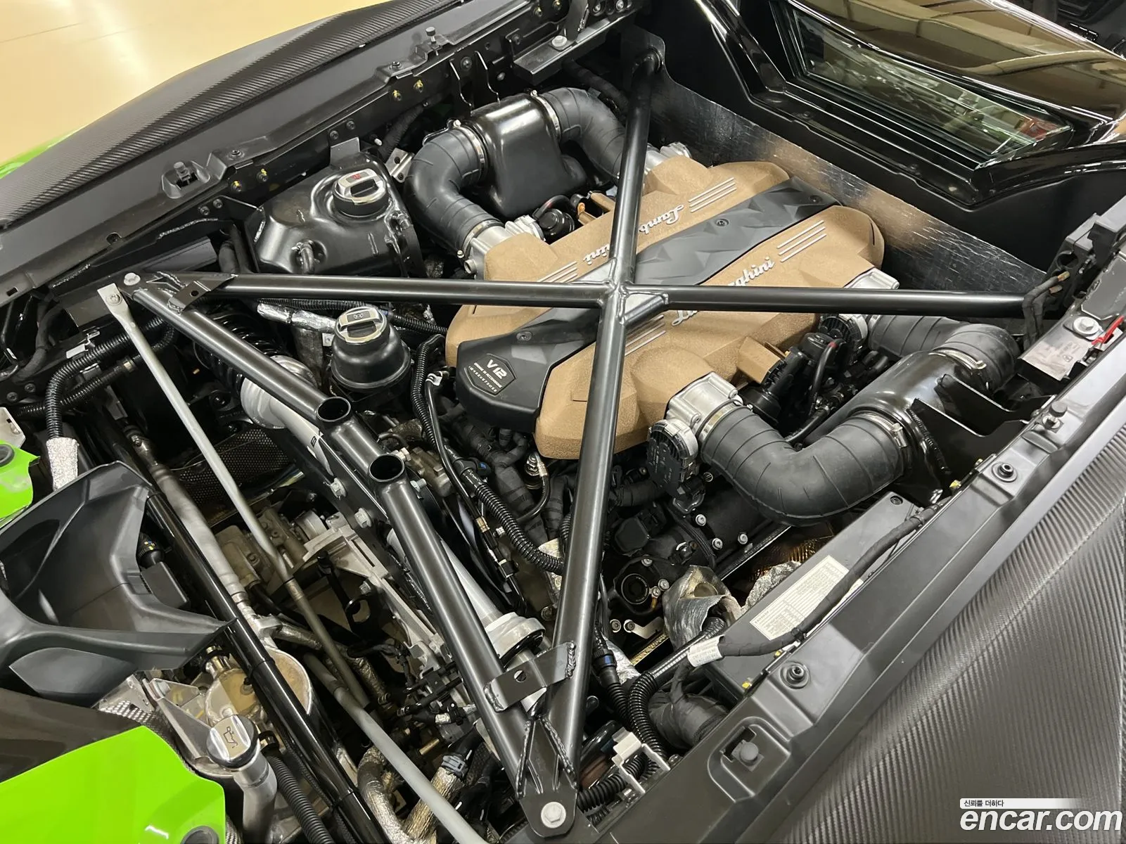 Lamborghini Aventador 2020 — 15