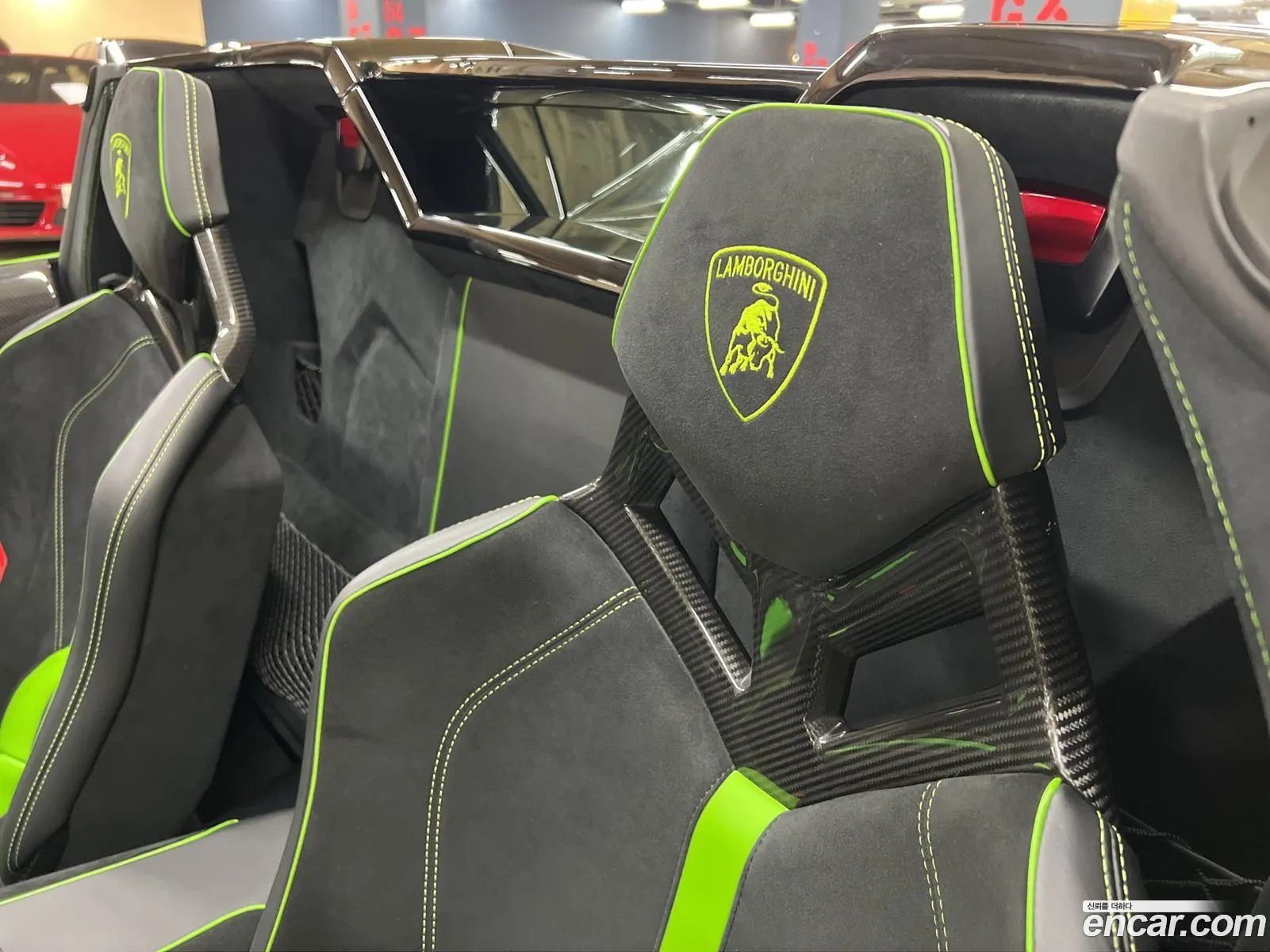 Lamborghini Aventador 2020 — 10