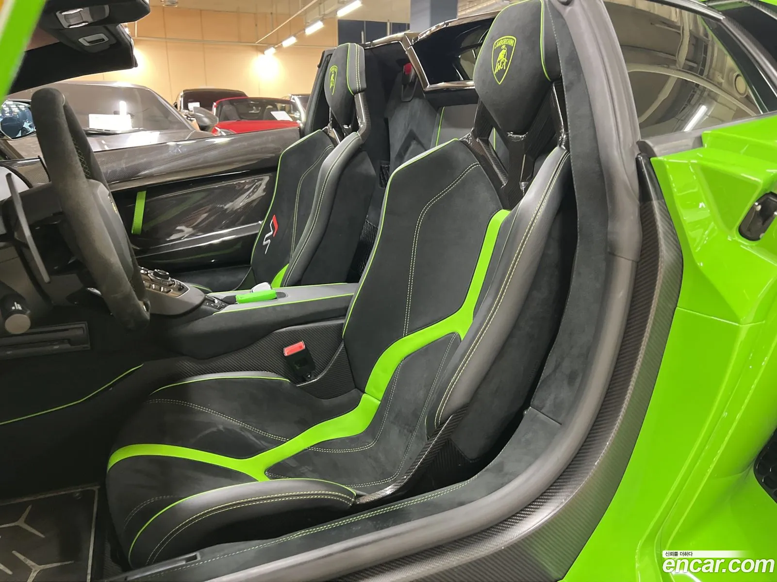 Lamborghini Aventador 2020 — 14