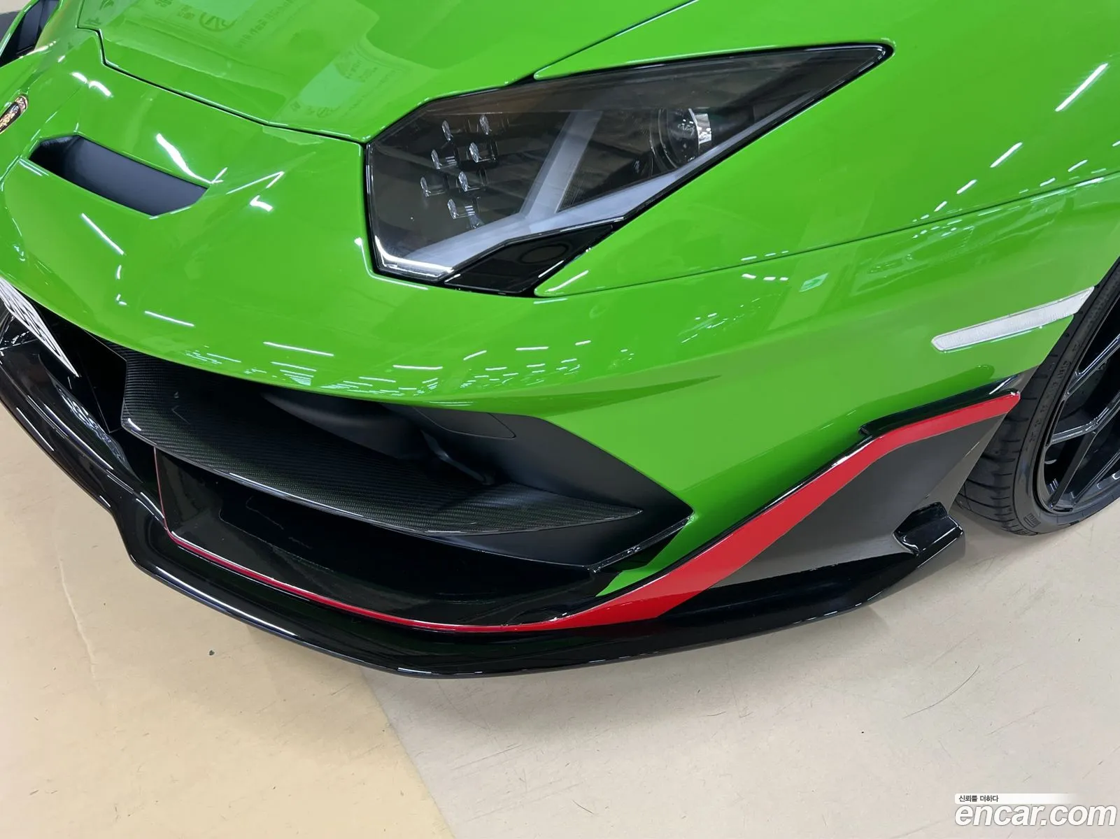 Lamborghini Aventador 2020 — 16