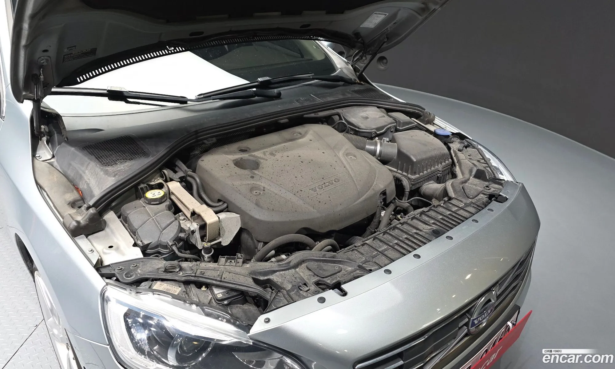 Volvo S60 2017 YV1FSA8BDH2430065 — 14