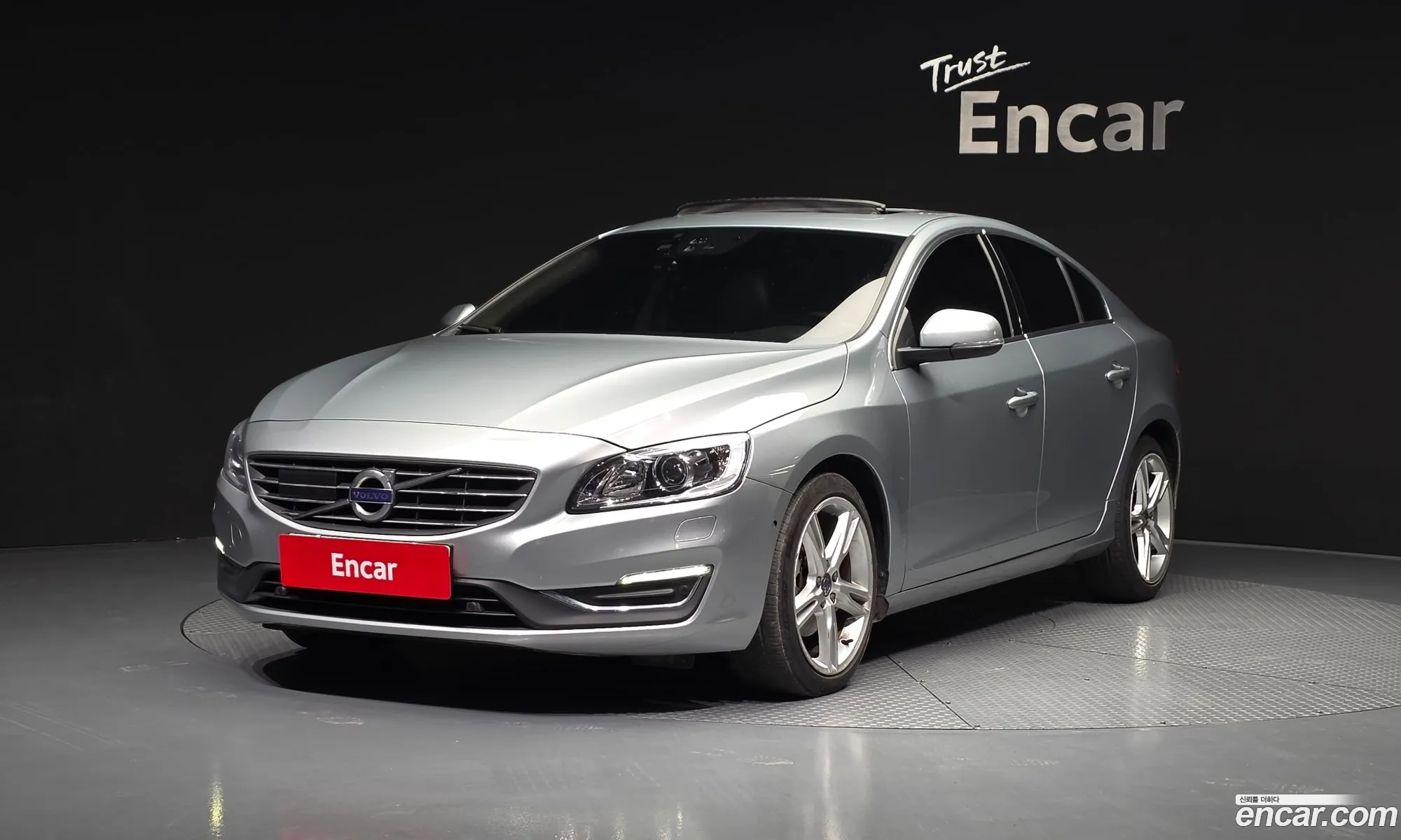 Volvo S60 2017 YV1FSA8BDH2430065 — 19