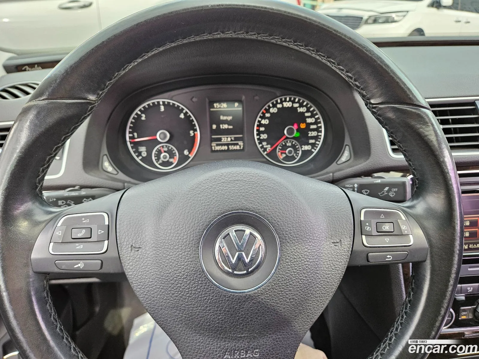 Volkswagen Passat 2015 — 20