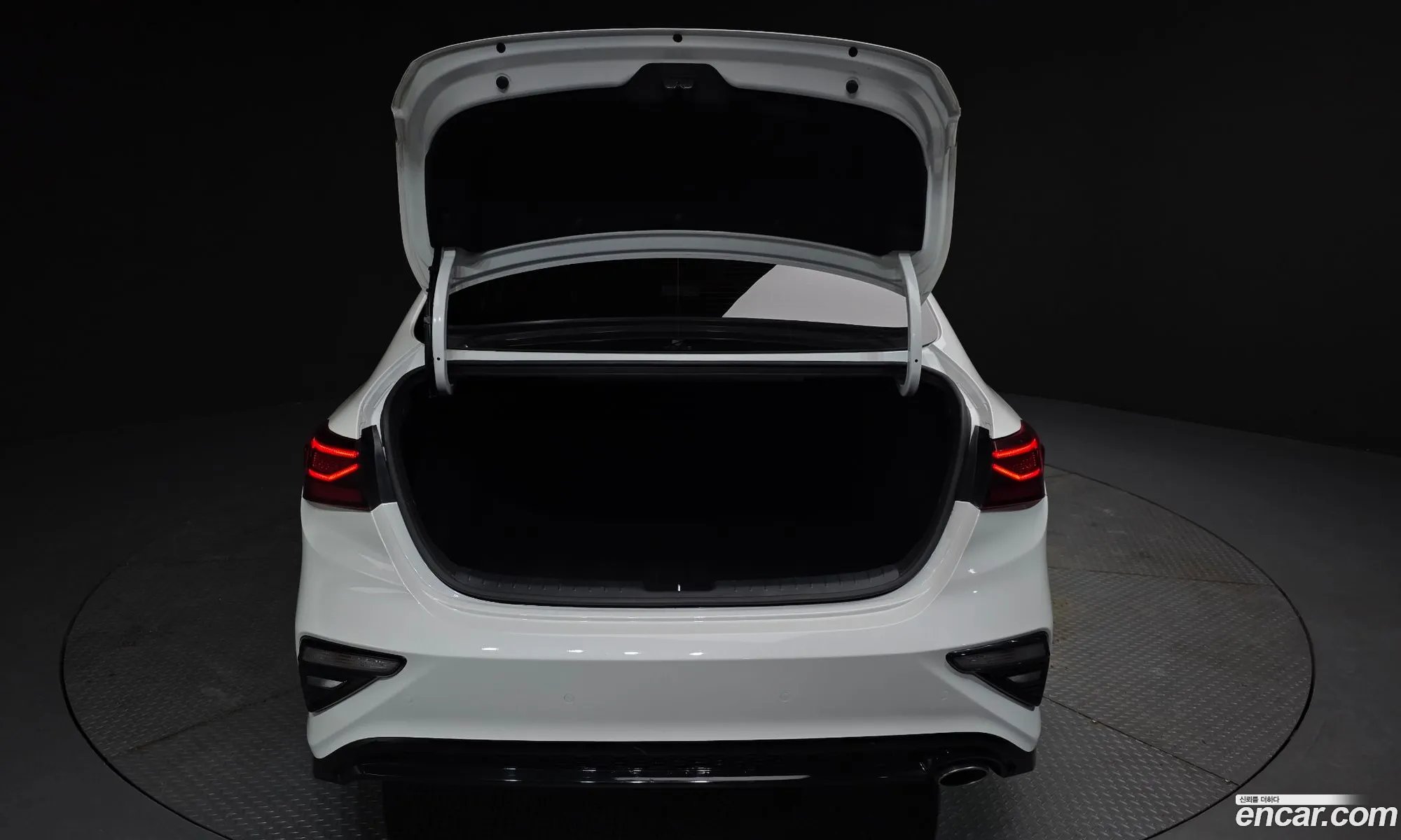 Kia K3 2019 — 8