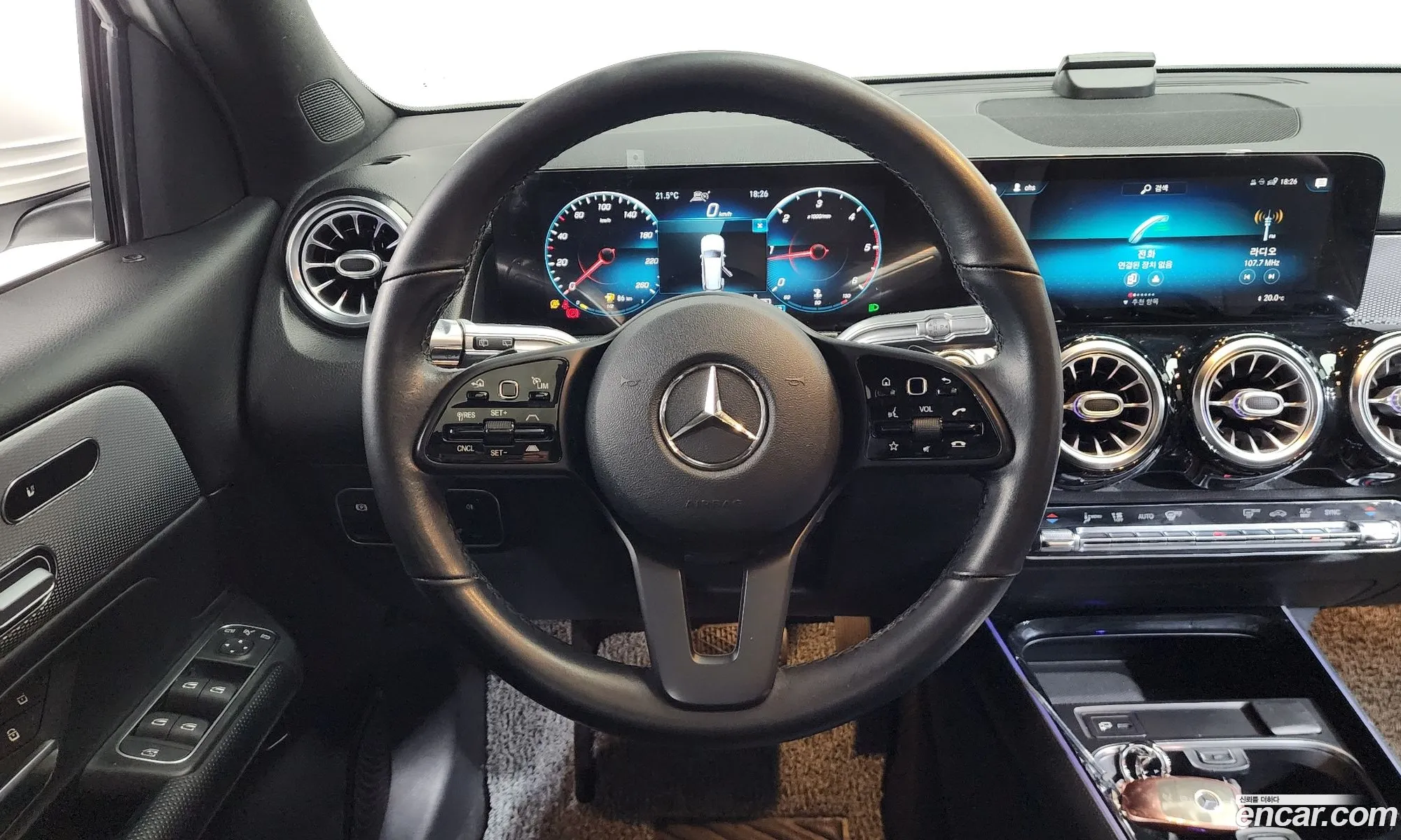 Mercedes-Benz GLB-Class X247 2021 — 15