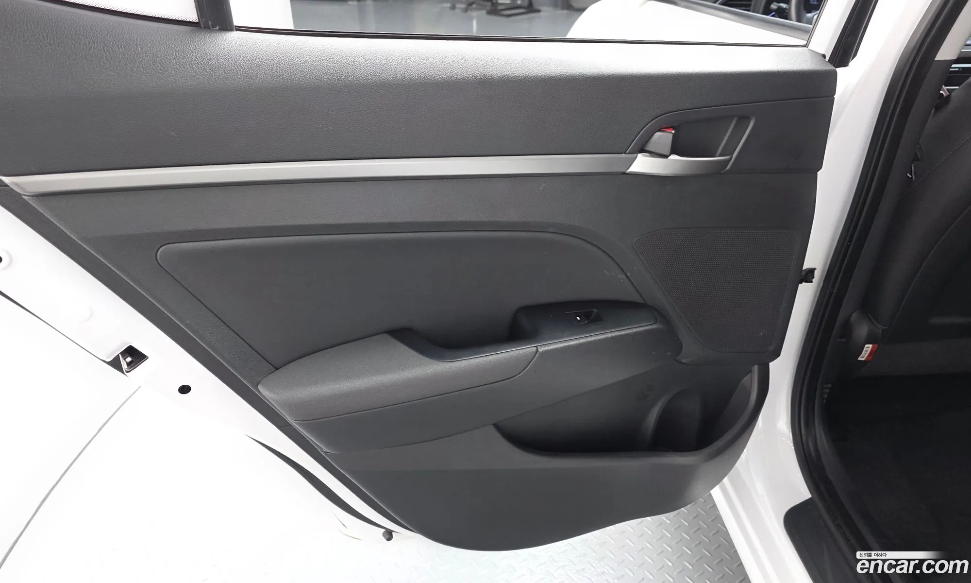 Hyundai Elantra AD 2015 — 26