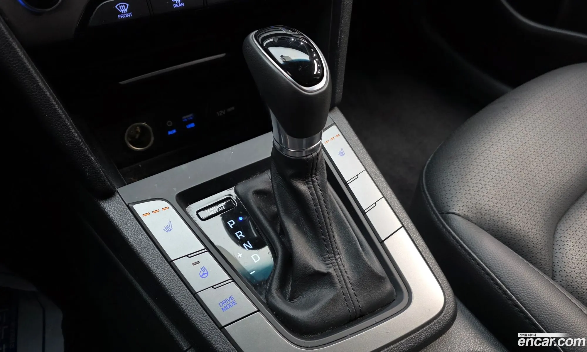 Hyundai Elantra AD 2015 — 25