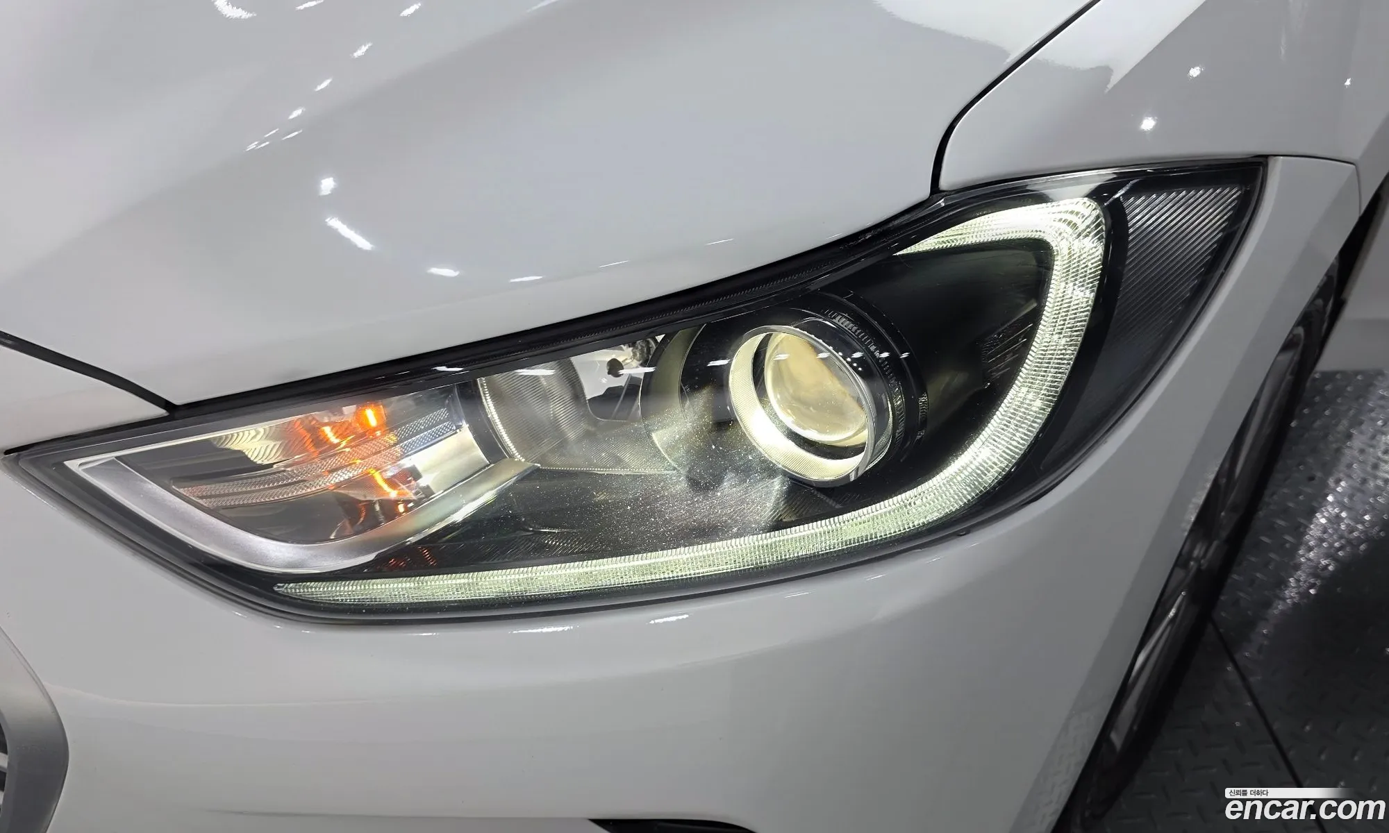Hyundai Elantra AD 2015 — 10