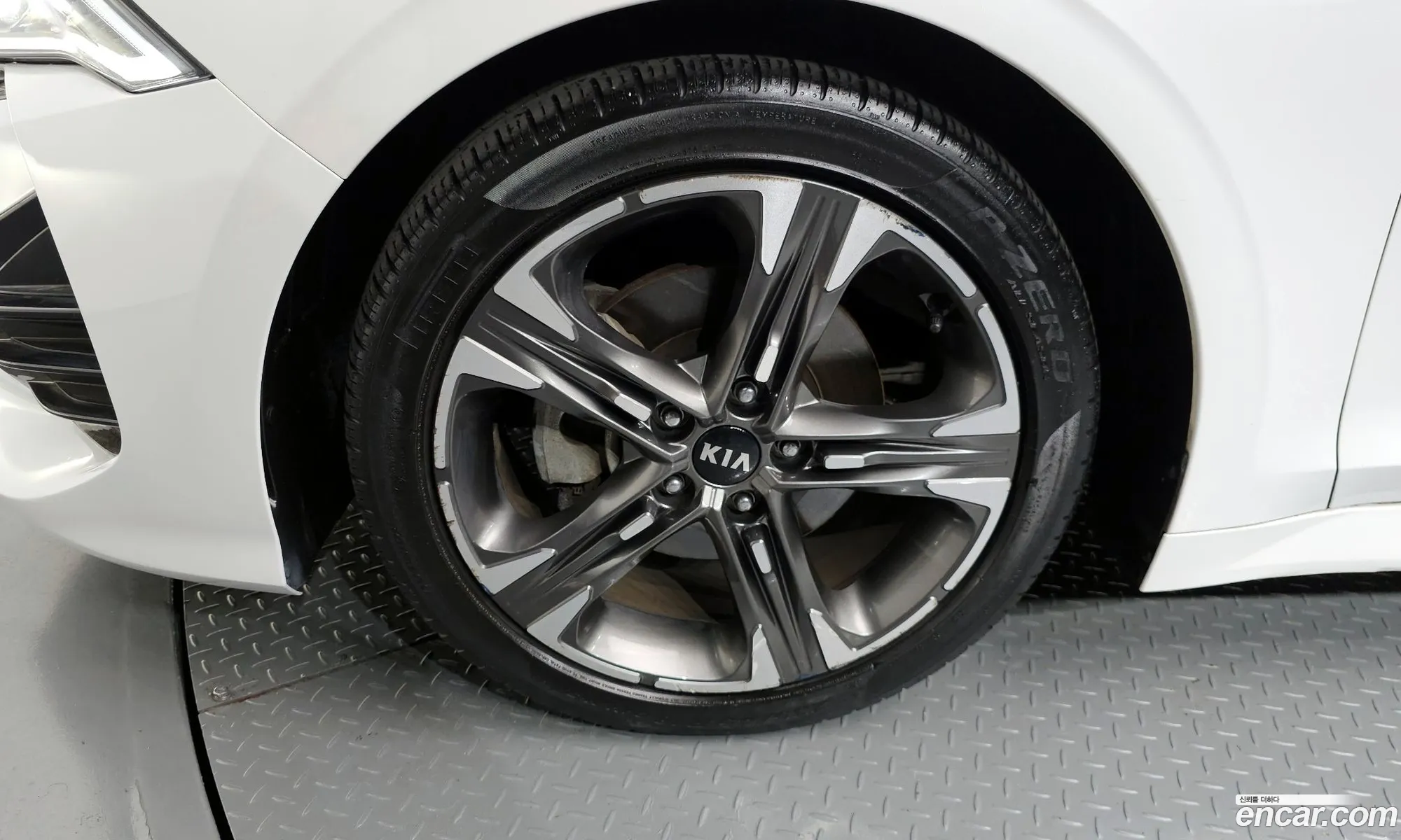 Kia K5 2021 — 4