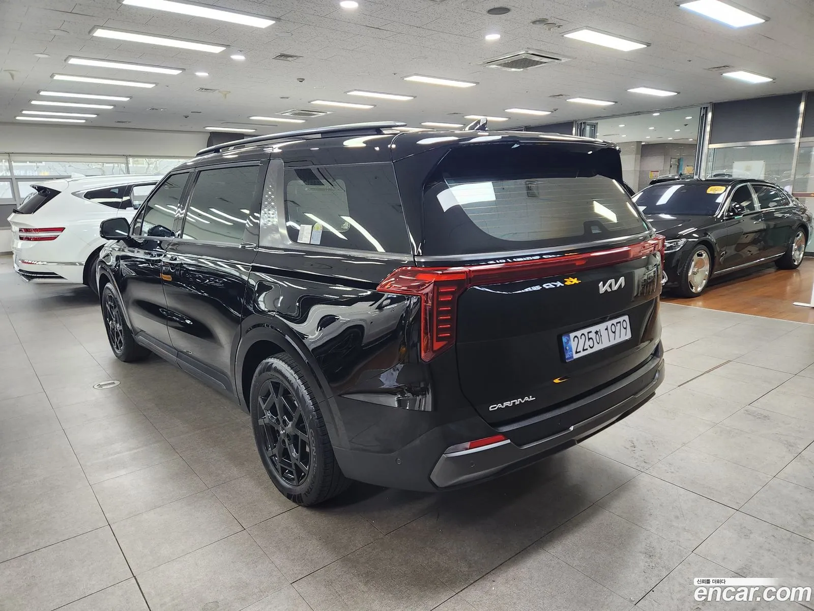 Kia Carnival 2025 — 14