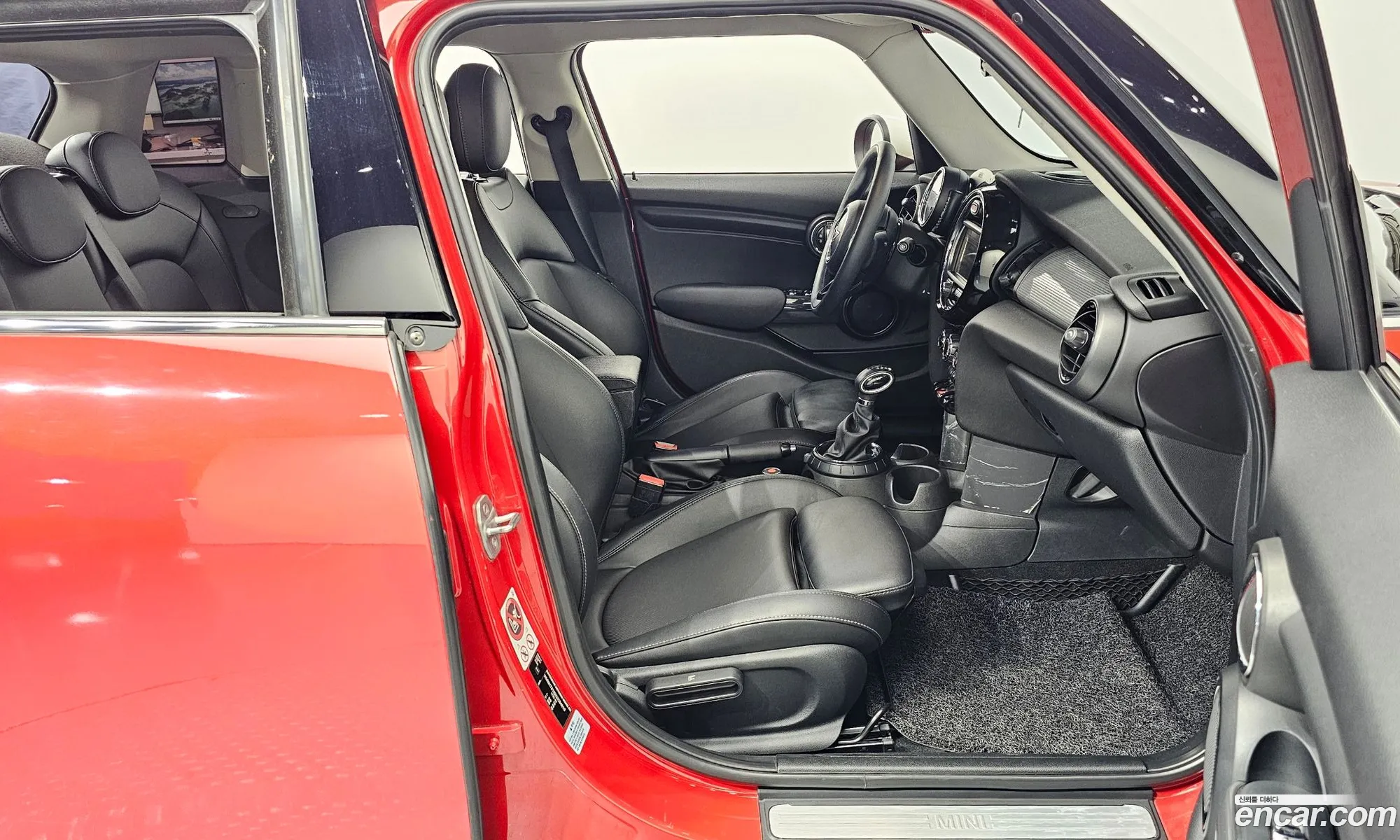 Mini Cooper D 2015 — 11