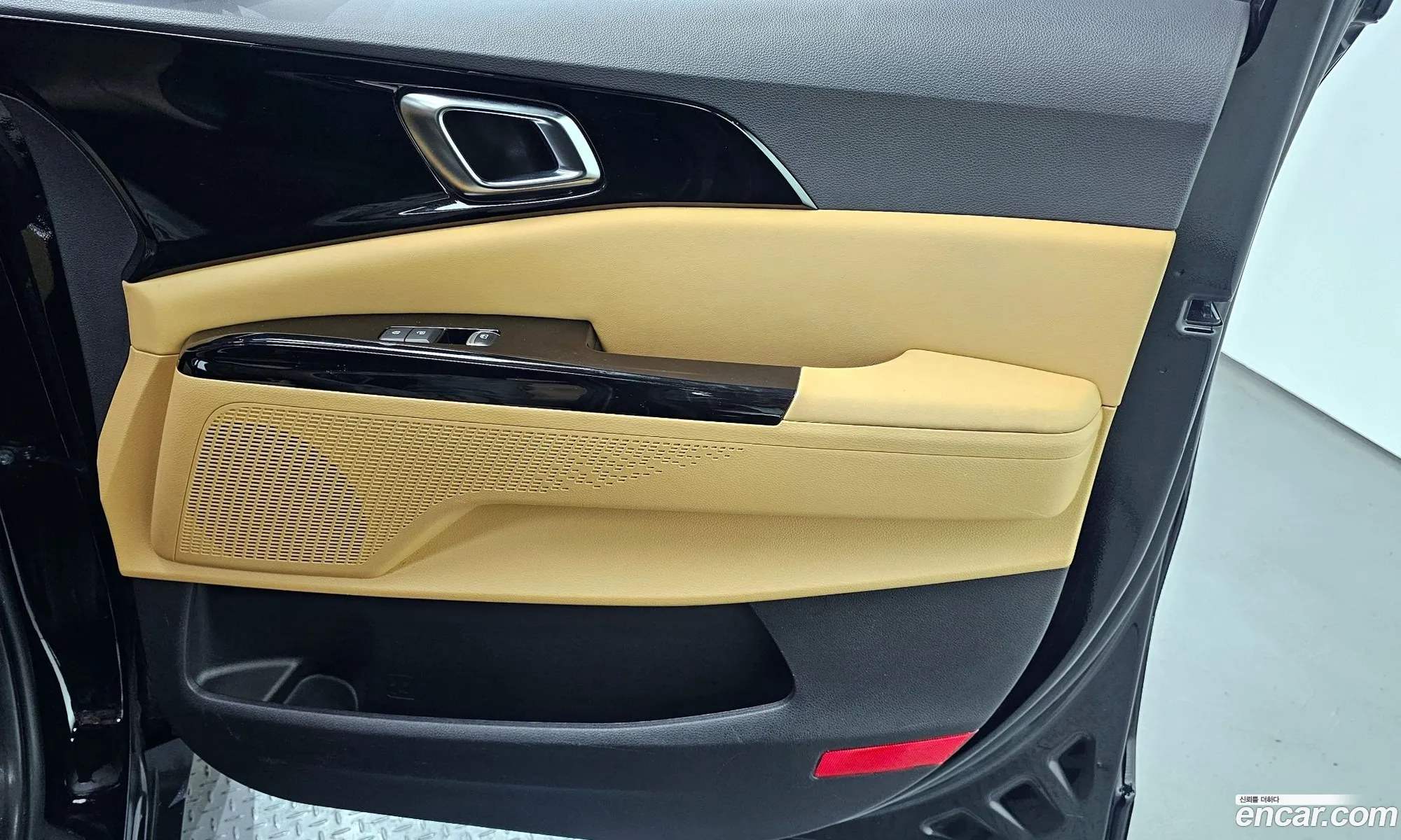 Kia Carnival 2023 — 30