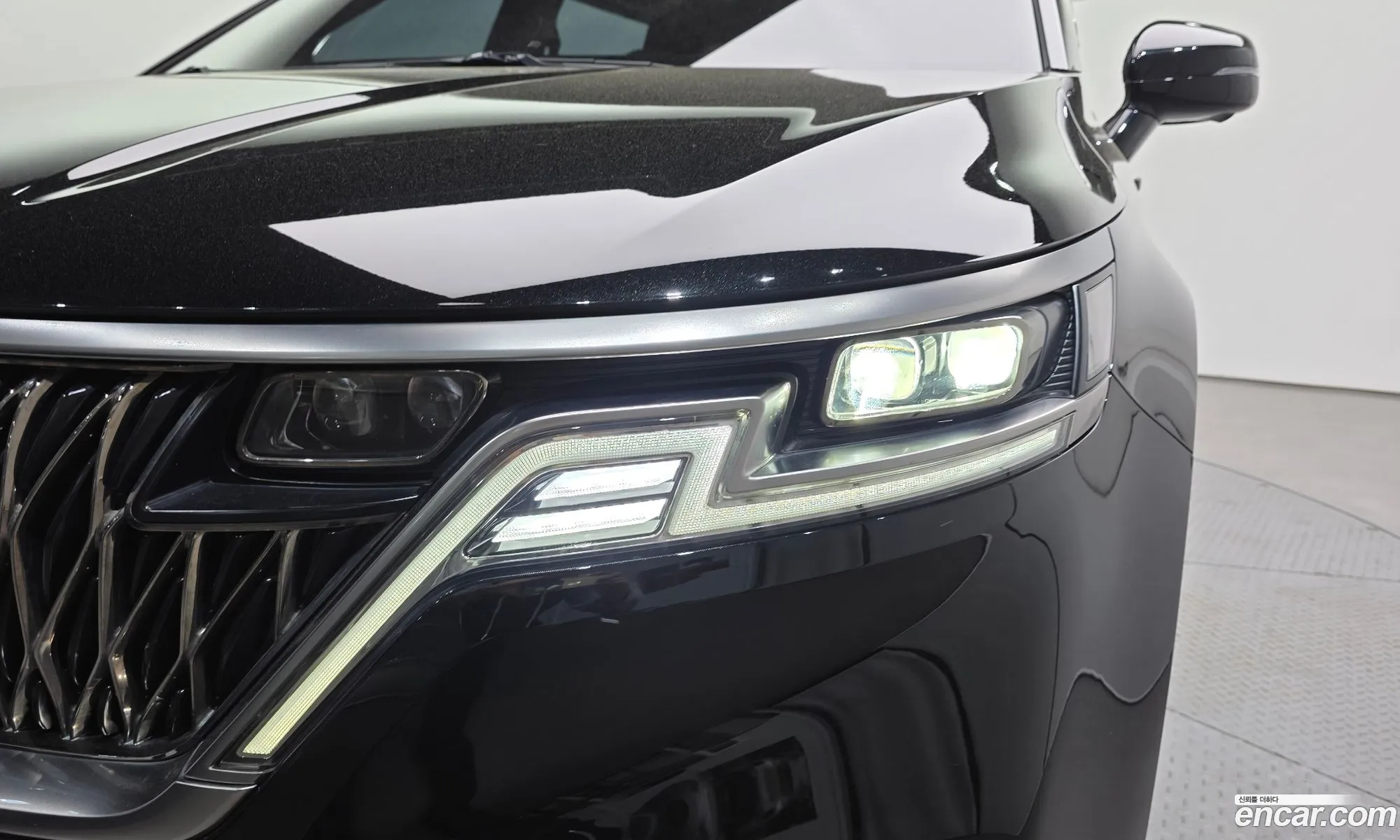 Kia Carnival 2023 — 16