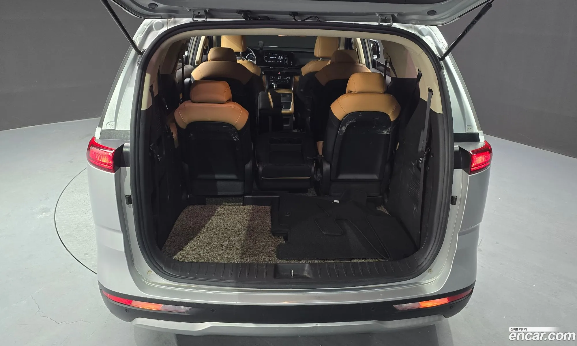 Kia Carnival 2022 — 4