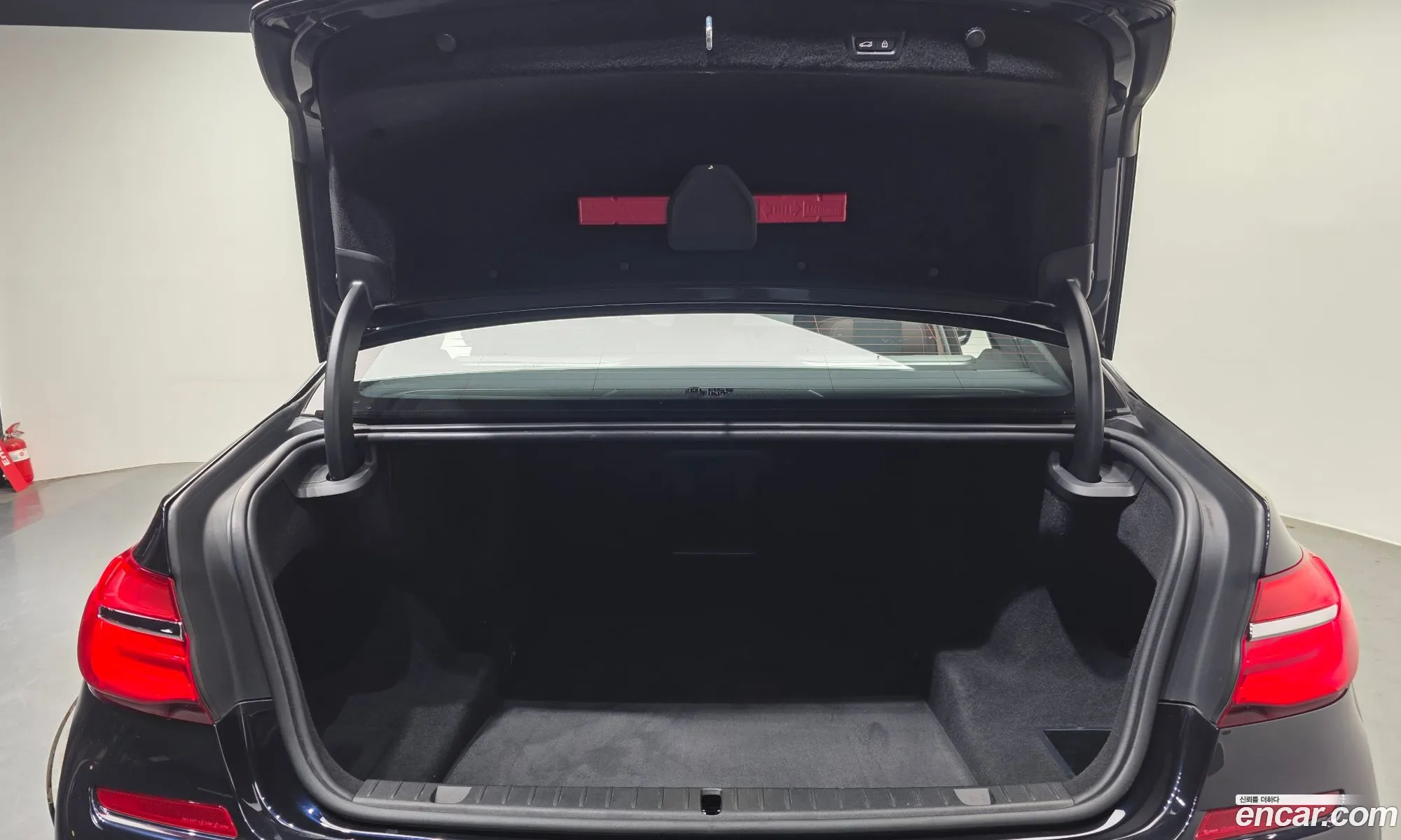 BMW 7 Series 2018 — 20