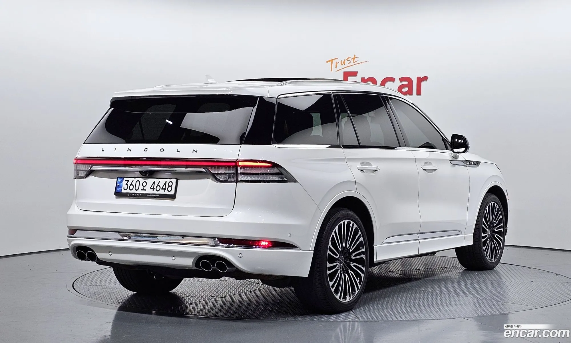 Lincoln Aviator 2023 5LM5J9XC7PGL07585 — 9
