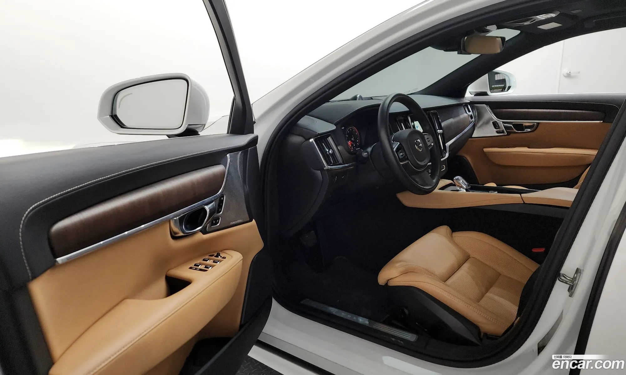 Volvo S90 2021 LVYPTL12DMP215920 — 28